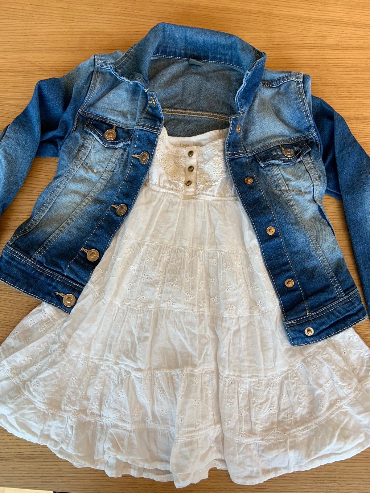 Denim jakke + sommer kjole, jente, ZARA, NY, str. 104 116 Denim jakke + sommer kjole, jente, ZARA, NY, str. 104 116