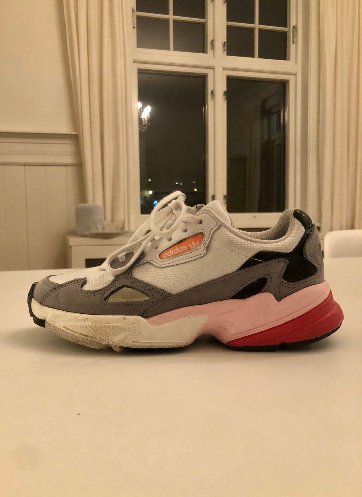Adidas Falcon str. 36 | FINN.no Adidas Falcon str. 36 | FINN.no