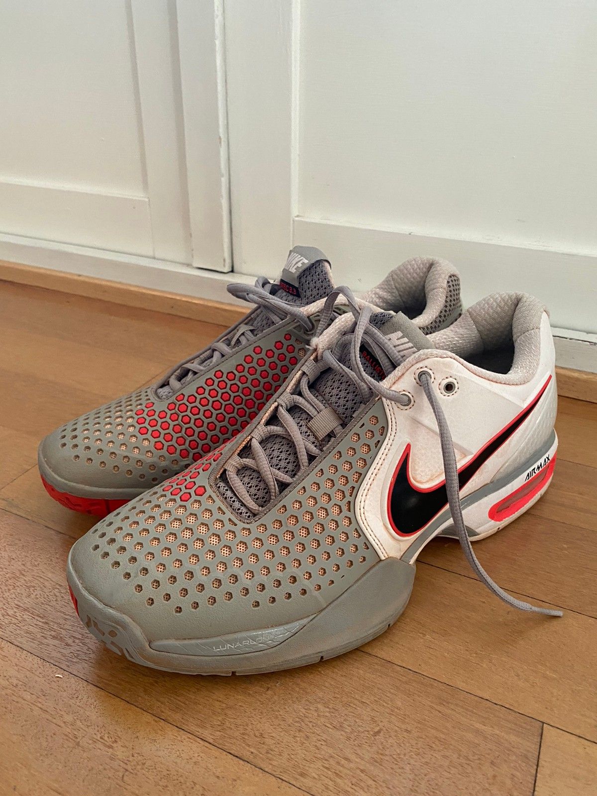 nike ballistec 3.3