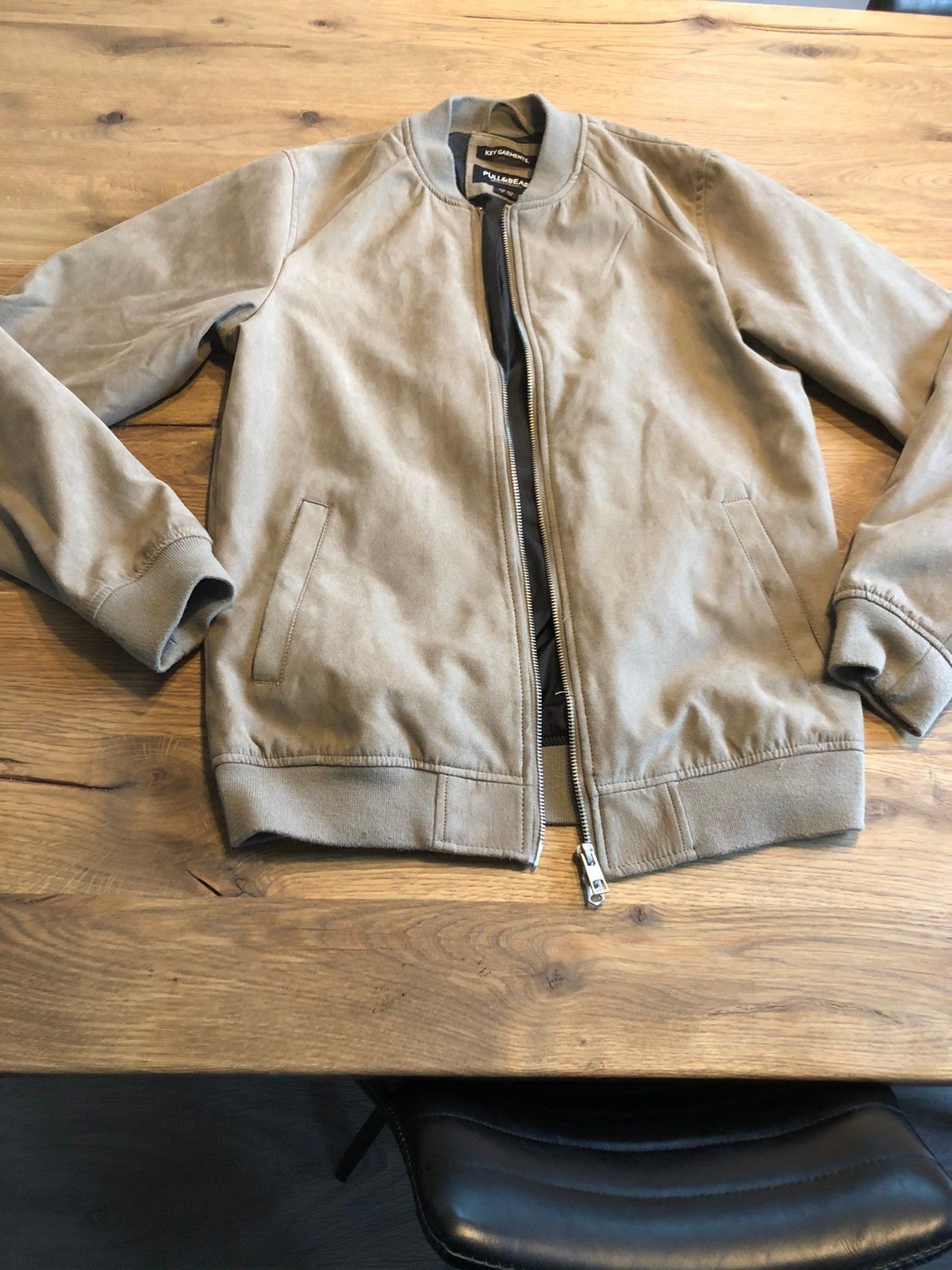 Pull & Bear jakke | FINN.no Pull & Bear Bikerjakke | FINN.no