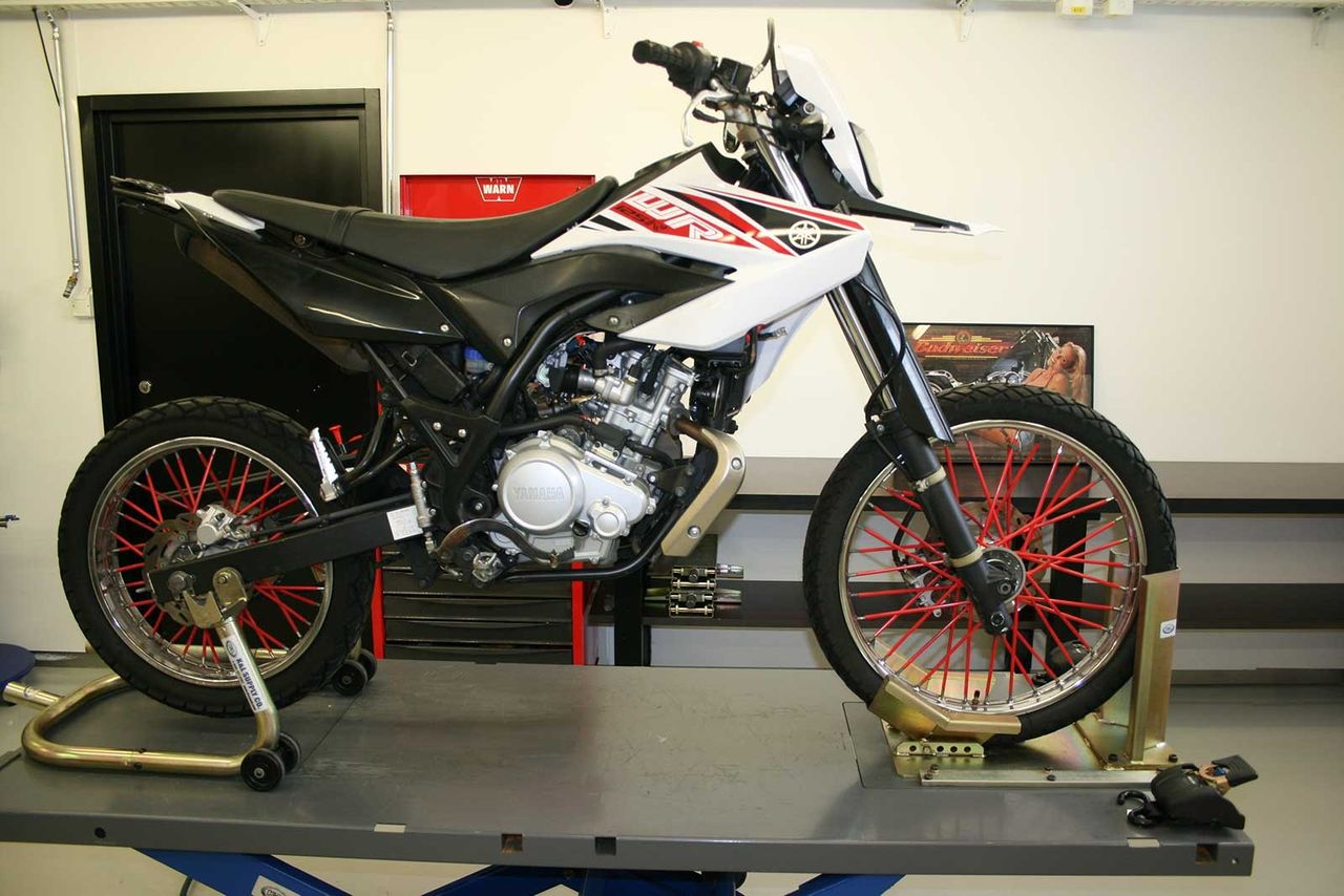 YAMAHA WR 125 R 2011 er nå demontert og selges i deler | FINN.no Yamaha wr125x kåper | FINN.no