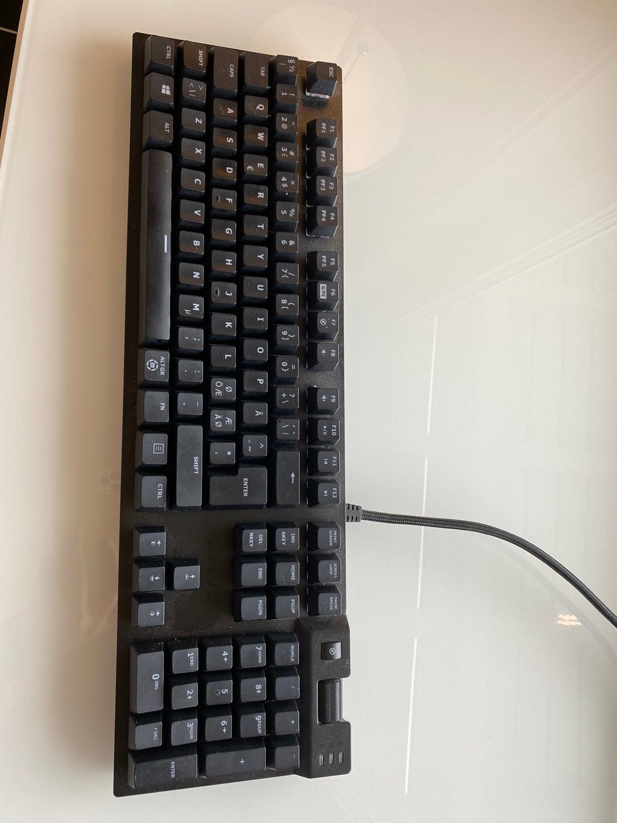Tastatur og mus 2uker gammelt, BILLIG | FINN.no Billig Tastatur & Mus Kombo! | FINN.no