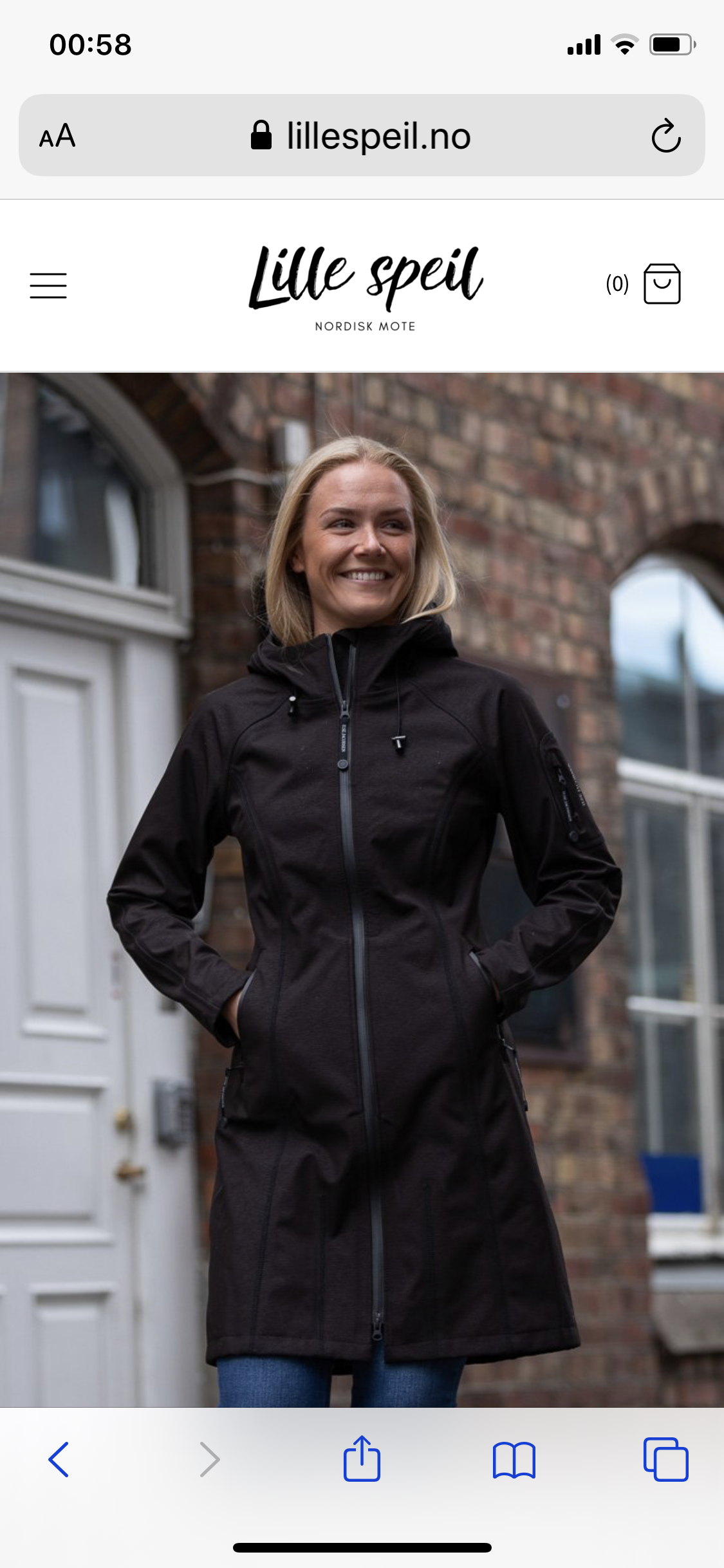 Klassisk jakke fra Kjøpe, selge og utveksle annonser de Noen få igjen i str. 36 og str. 38. Fri frakt! Tidløs jakke