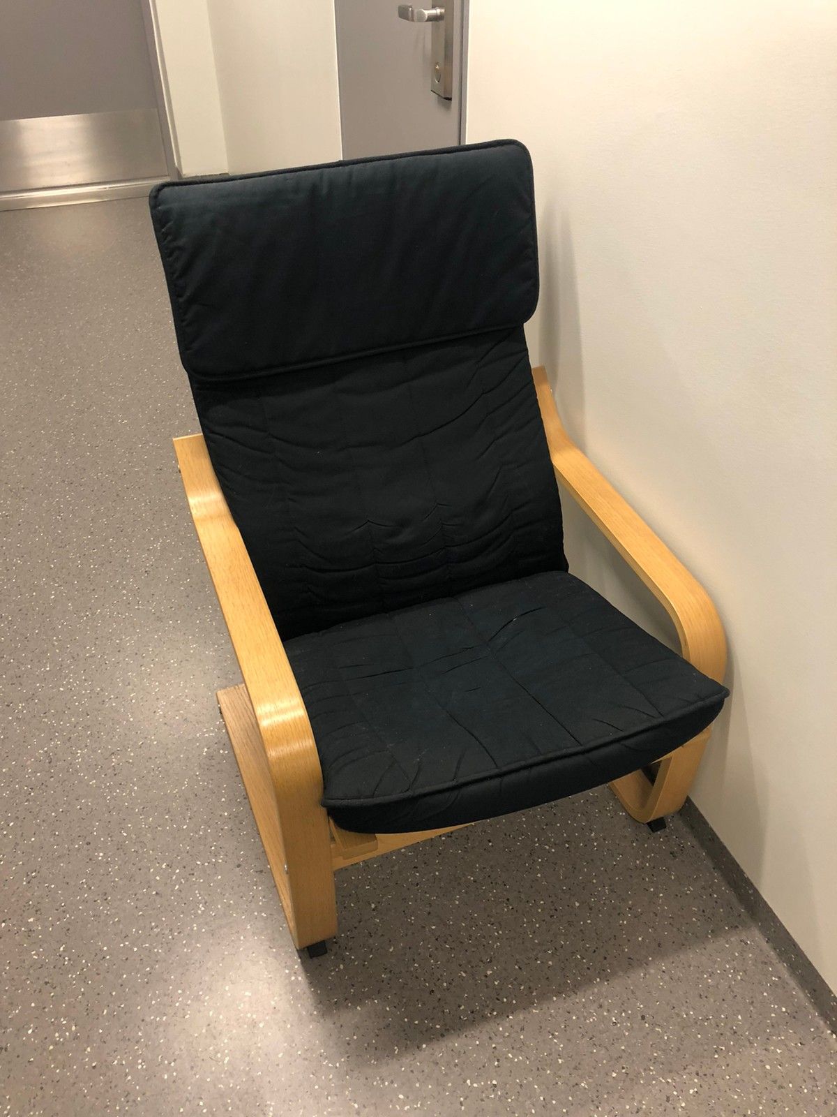 IKEA POÄNG lenestol til salgs | FINN.no Pöeng lenestol + krakk | FINN.no