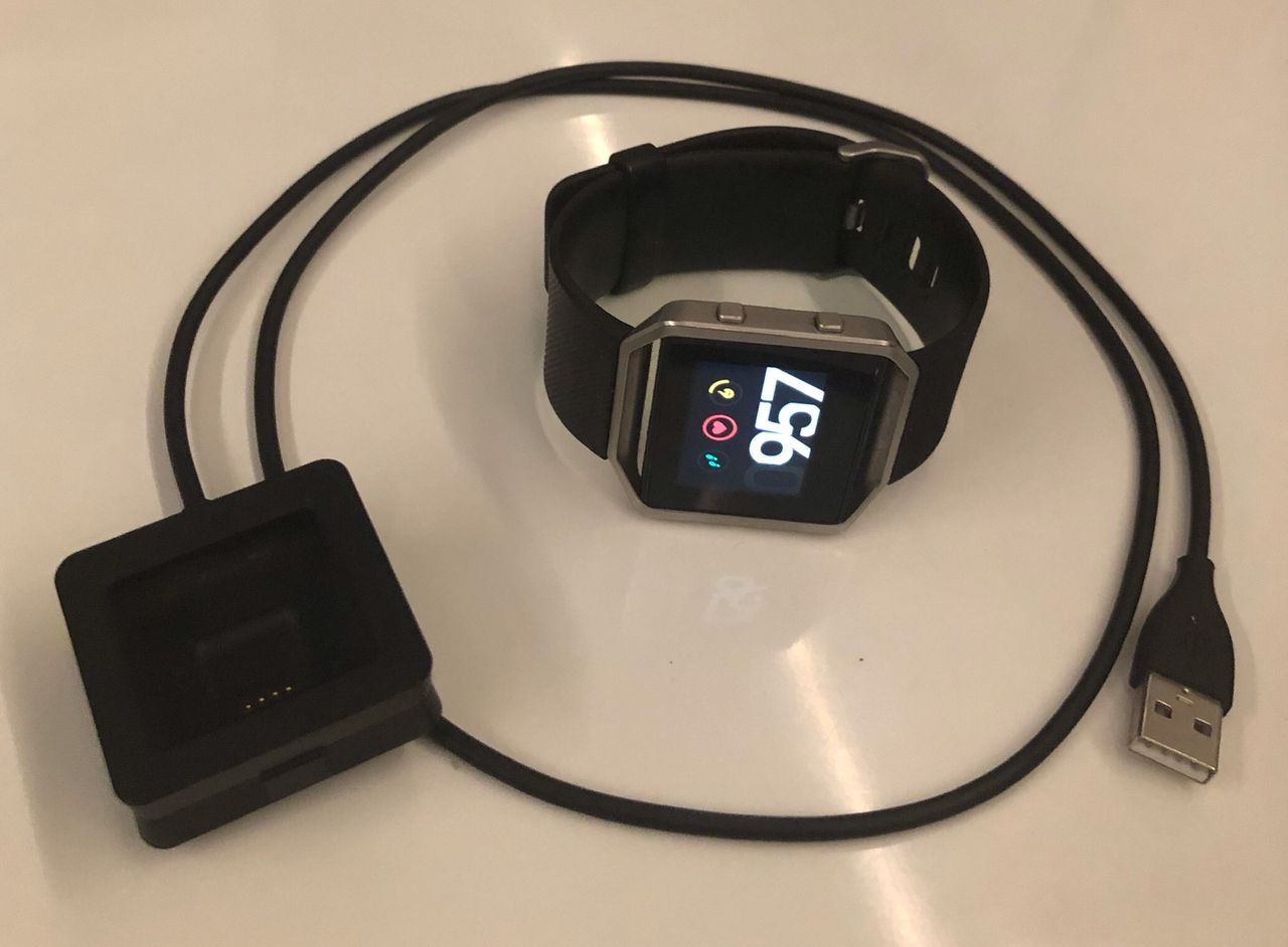 Fitbit Blaze | FINN.no FitBit Blaze med lader selges | FINN.no