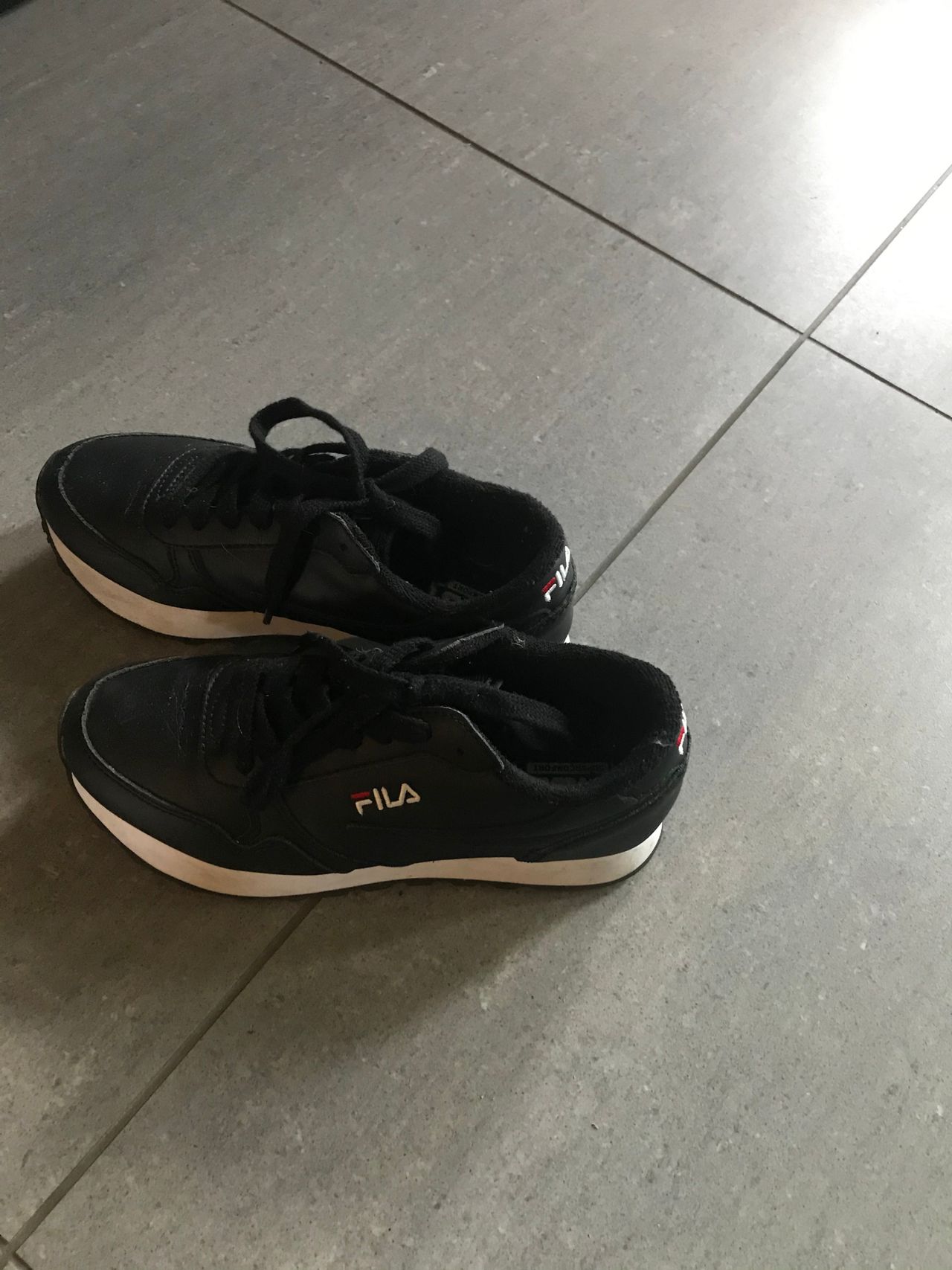 Sorte fila sko str 37 | FINN.no Sorte fila sko str 37 | FINN.no