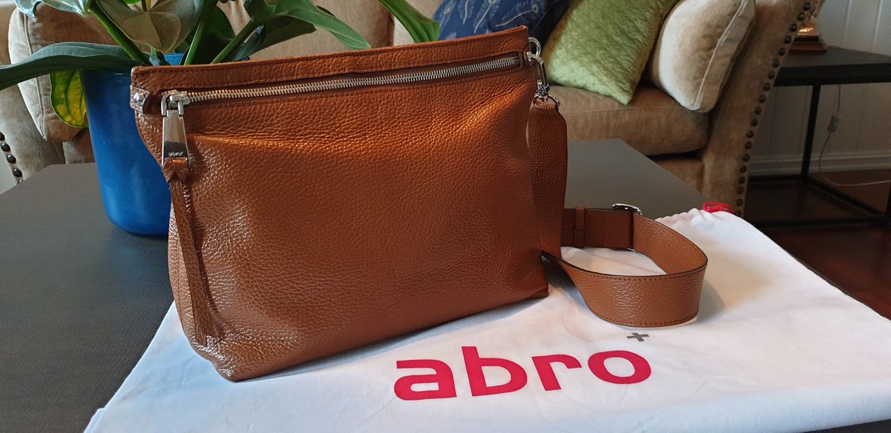 Abro crossbody veske | FINN.no Abro skinnveske | FINN.no