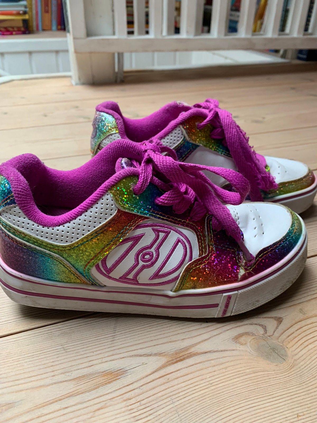 Rullesko fra Heelys str 33 | FINN.no Heelys rullesko str 33 med blinkelys | FINN.no