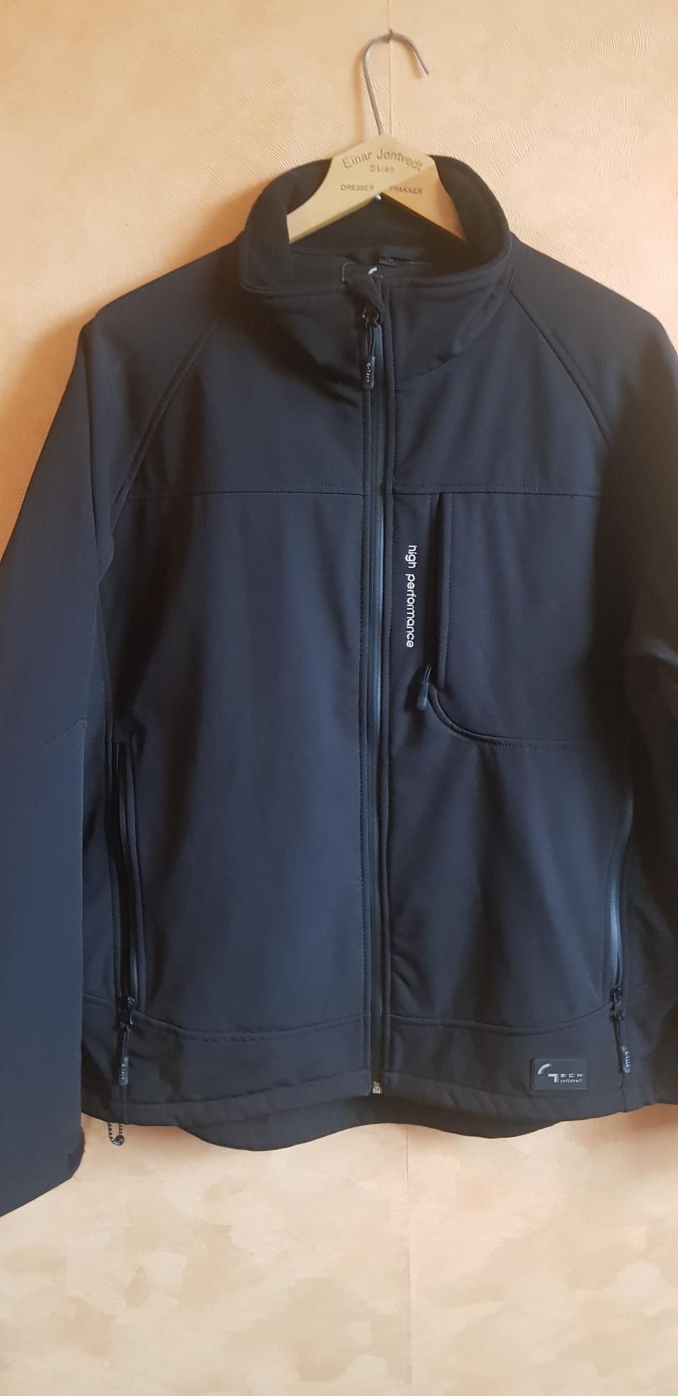 SOFTSHELL JAKKE NY TILBUD KR 400, | FINN.no SOFTSHELL JAKKE NY TILBUD KR 400, | FINN.no