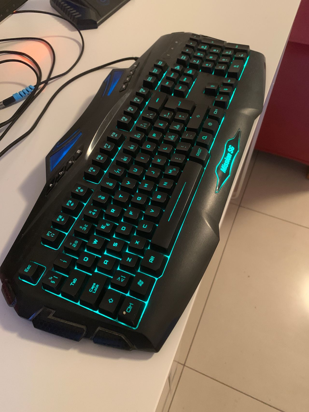 Tastaturet Kjøpe, selge og utveksle annonser finn den Tastaturet Kjøpe, selge og utveksle annonser finn den