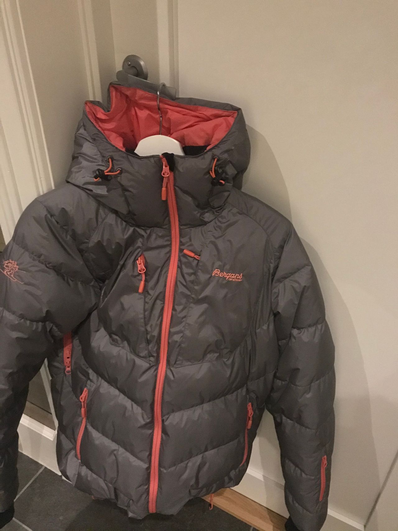Bergans jakke , Sauda str m | FINN.no Bergans jakke arctic ocean herre str s | FINN.no