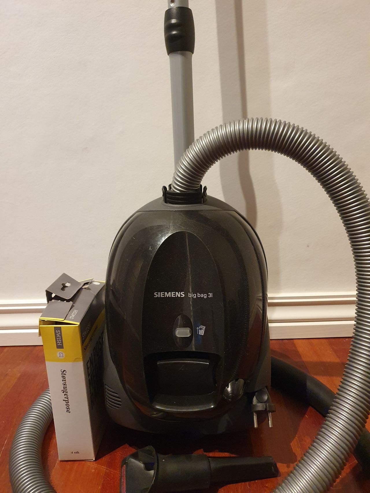 Simens BigBag 3l støvsuger | FINN.no Simens BigBag 3l støvsuger | FINN.no