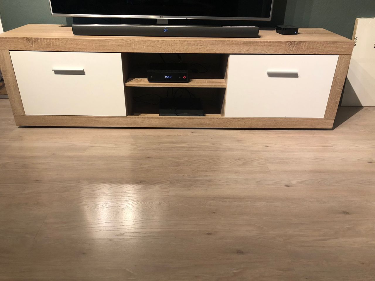Tv benk fra Kjøpe, selge og utveksle annonser finn den Ny tv benk med Kjøpe, selge og utveksle annonser finn den