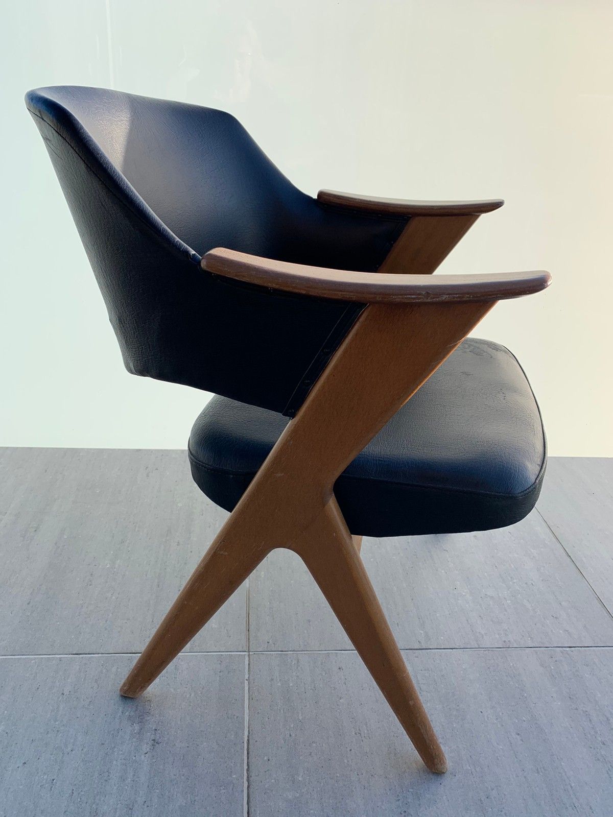 Retro teak stoler 5 Kjøpe, selge og utveksle annonser de Retro teak stoler 5 Kjøpe, selge og utveksle annonser de