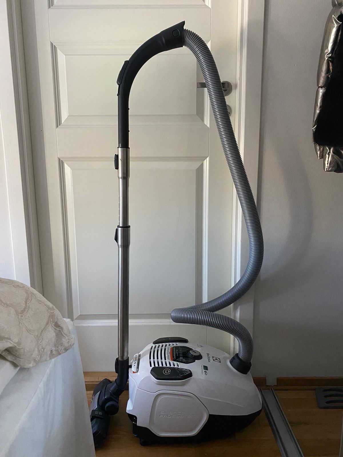 Electrolux støvsuger | FINN.no Støvsuger 2000w | FINN.no