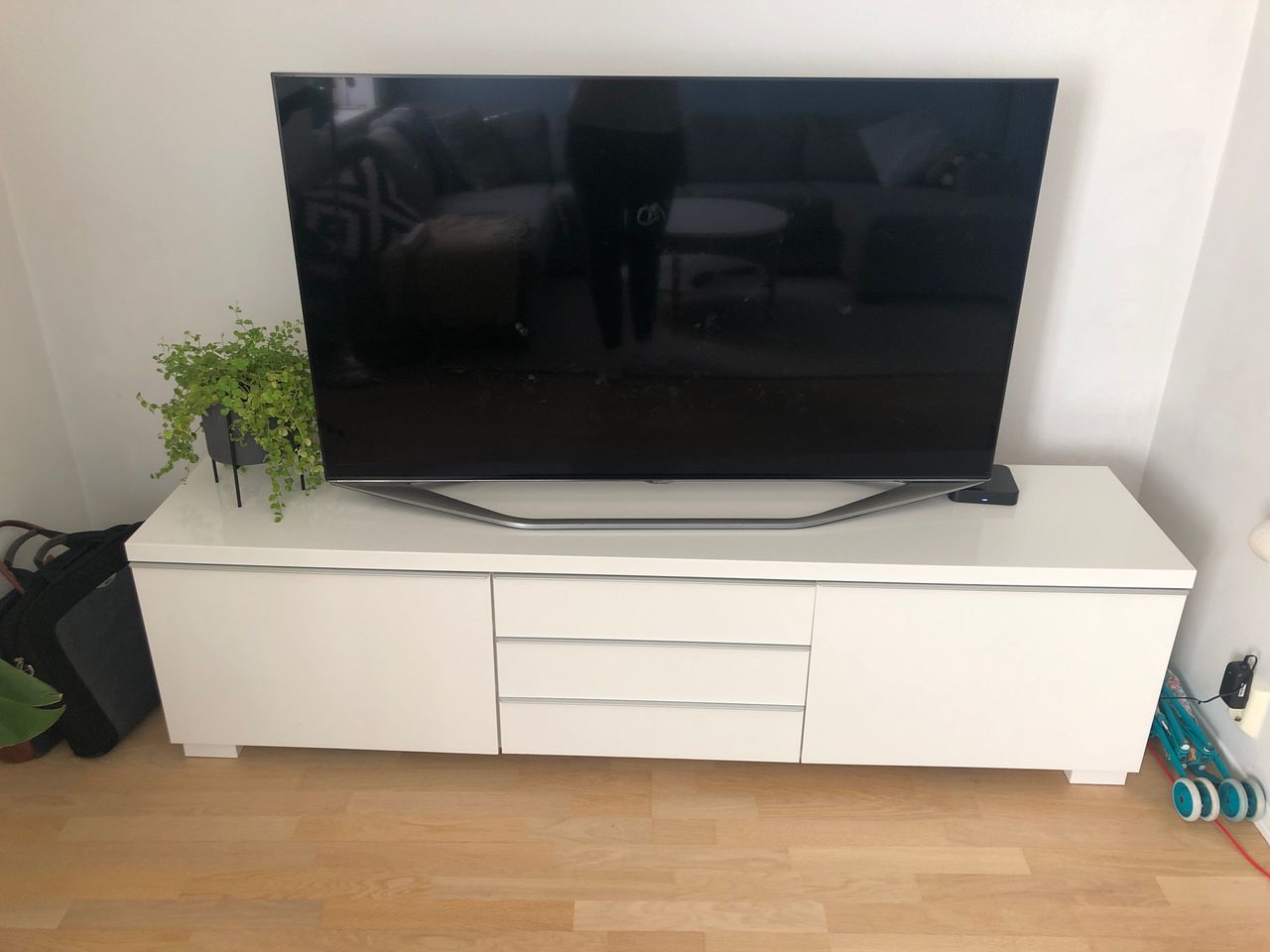 Gammel tv Kjøpe, selge og utveksle annonser finn den beste nonophemnes tv benk brunsvart