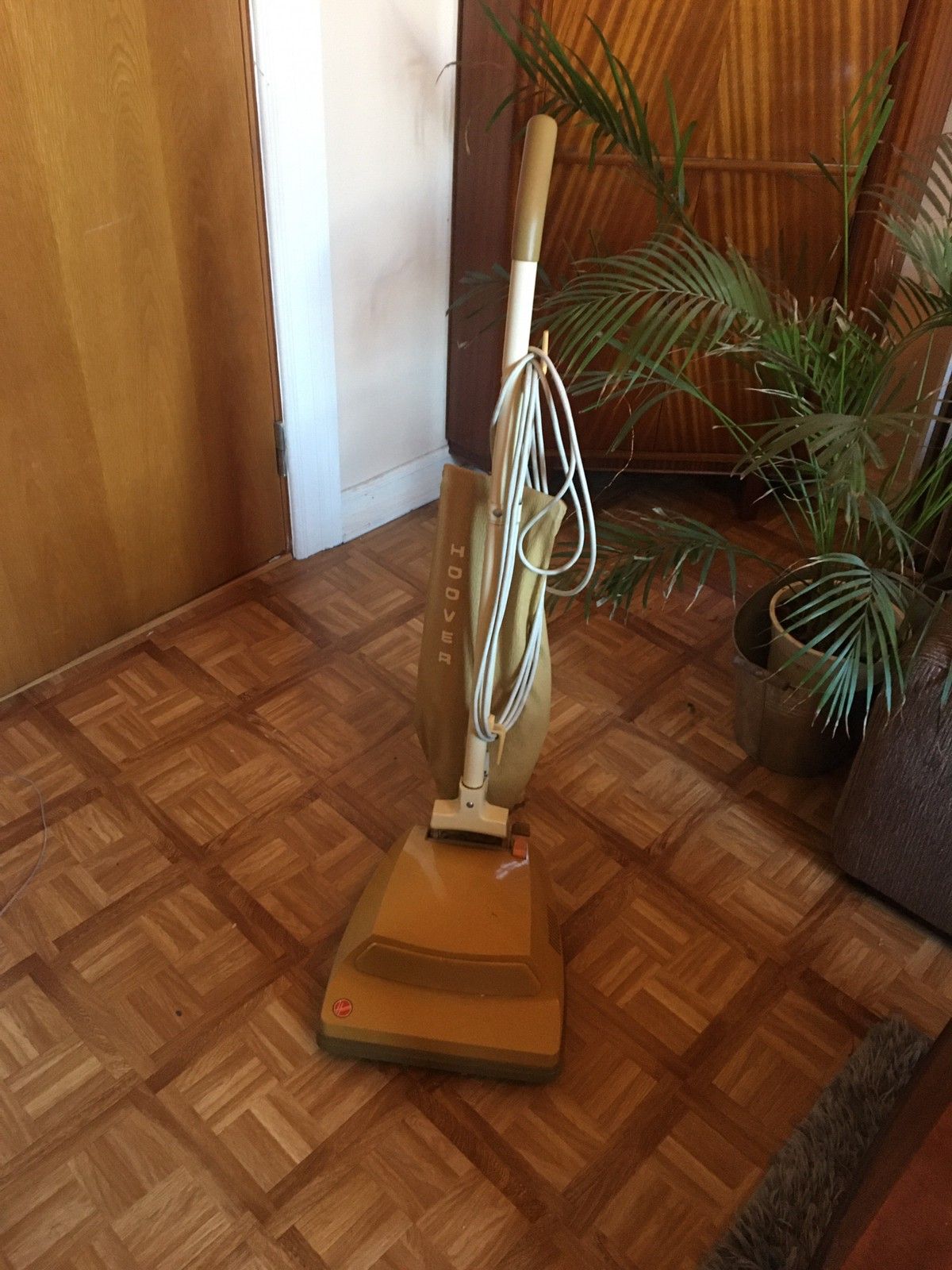 Retro Hoover 50 talls Støvsuger (fungerer) | FINN.no Hoover støvsugerdeler | FINN.no