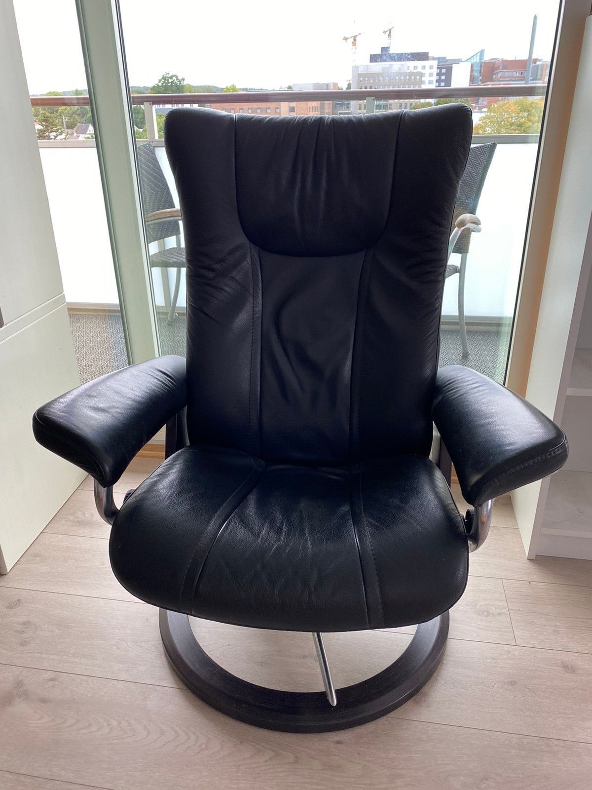 Ekornes Stressless Wing Signature stol | FINN.no Lenestol fra Signatur kolleksjon | FINN.no