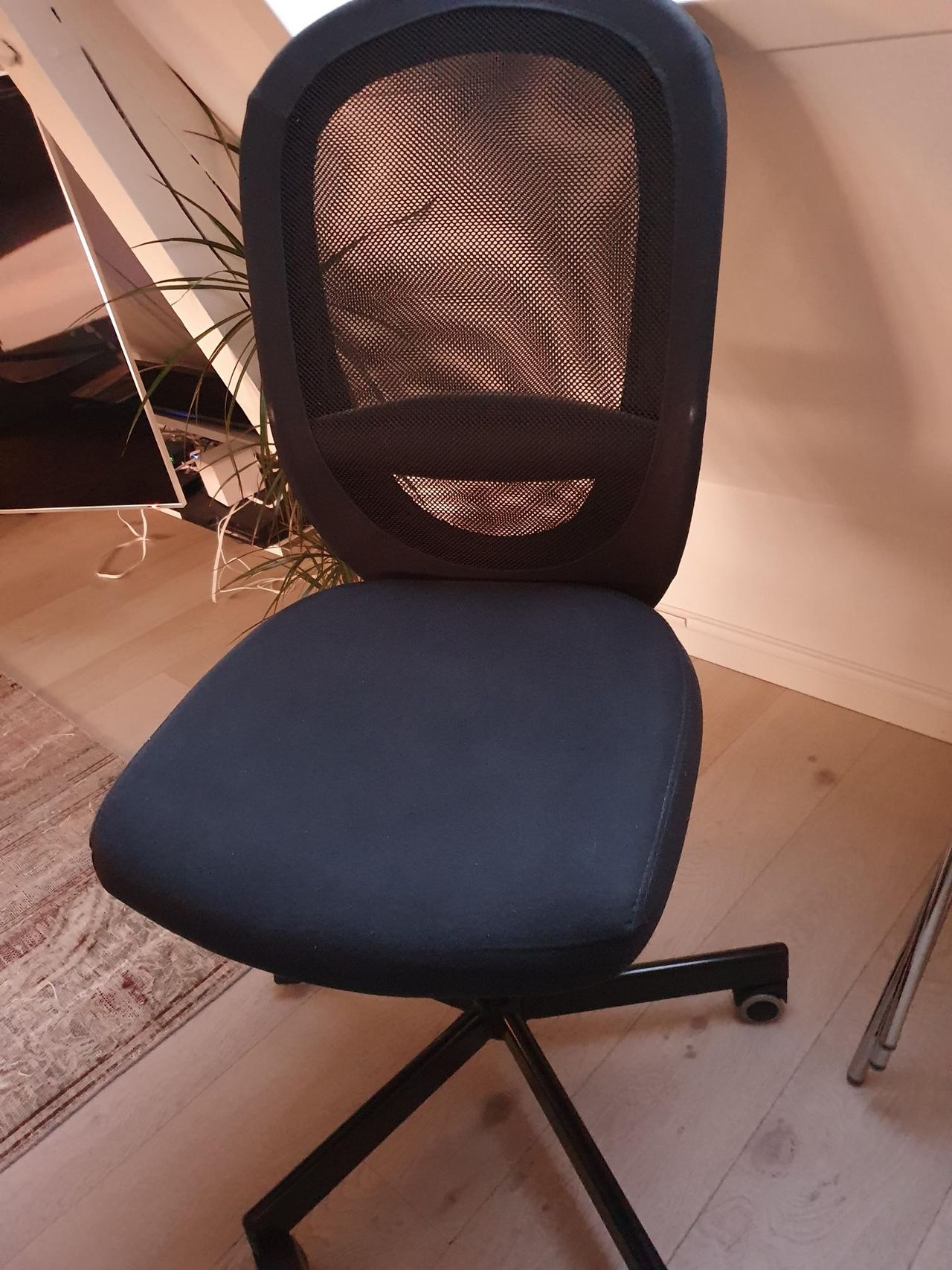 Kontorstol fra ikea Kjøpe, selge og utveksle annonser de Kontorstol fra ikea Kjøpe, selge og utveksle annonser de
