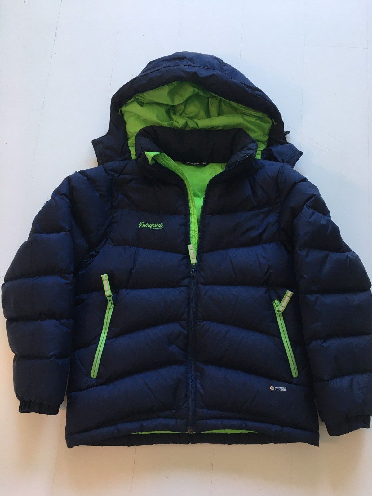 Lite brukt Bergans dunjakke str 140 | FINN.no Bergans dunjakke str 128 | FINN.no