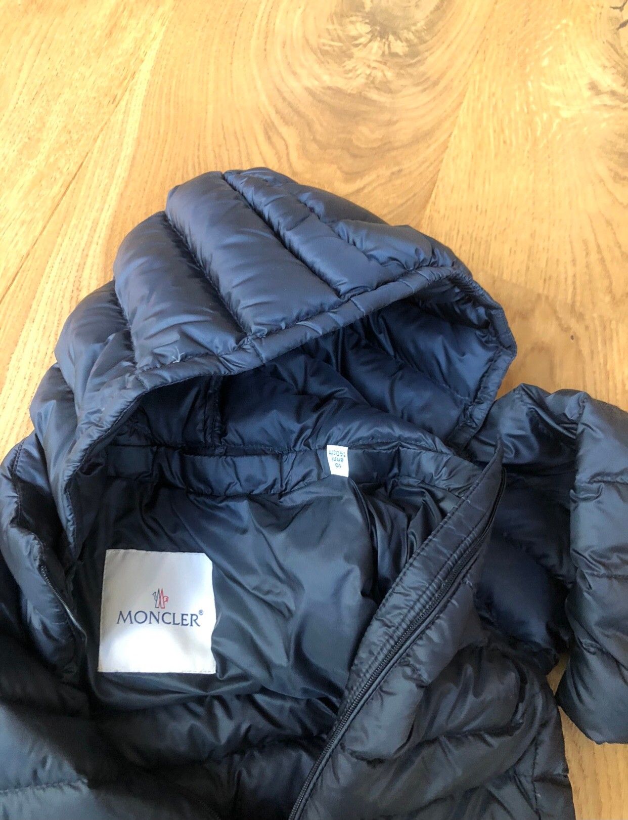 Dunjakke Moncler marine 10 år til jente | FINN.no Moncler jente jakke | FINN.no