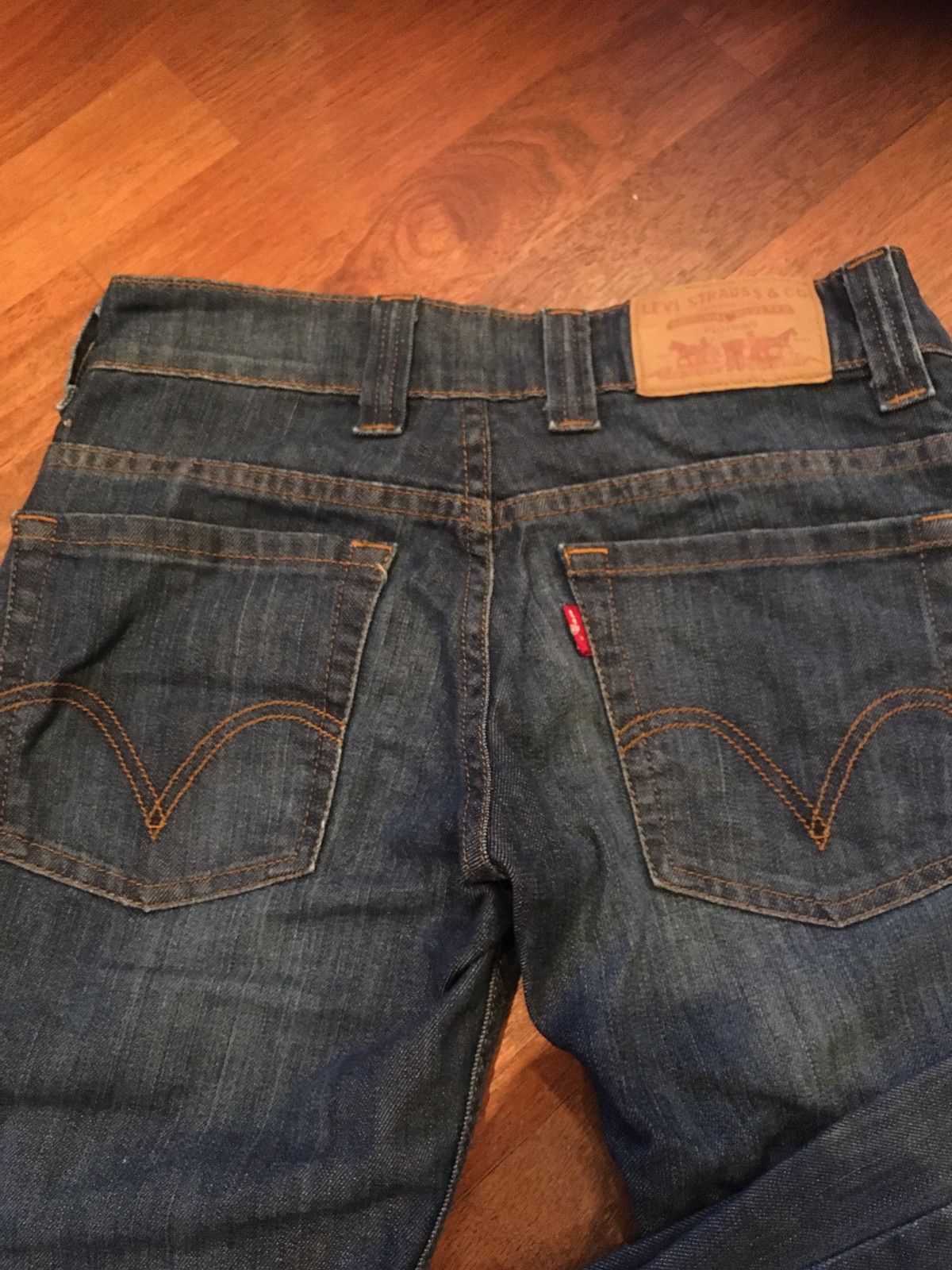 Levis Kjøpe, selge og utveksle annonser gode tilbud og Lévis Kjøpe, selge og utveksle annonser gode tilbud og