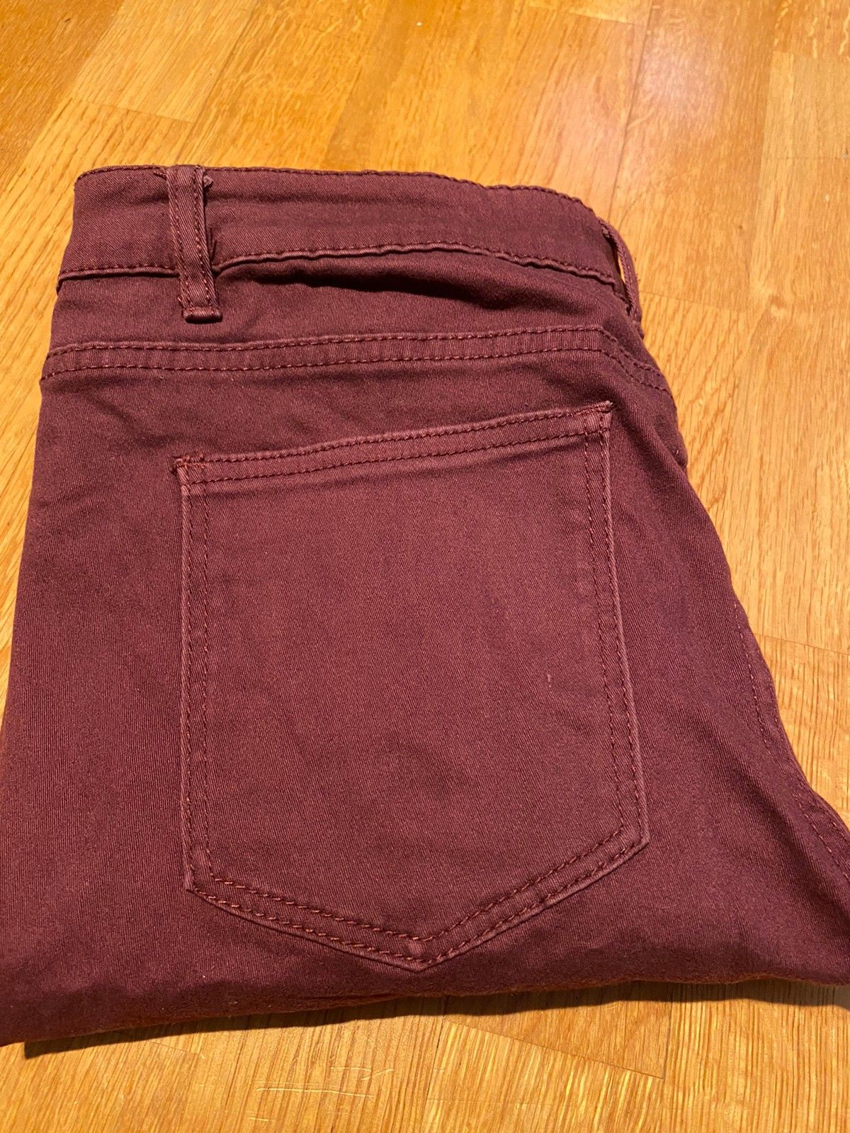 Jegging Jane | FINN.no Bukser 2 stk til salgs. H&M brun.lifetime sort | FINN.no