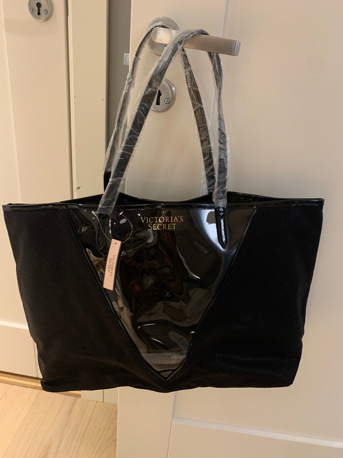Veske | FINN.no Victoria secret svart veske | FINN.no