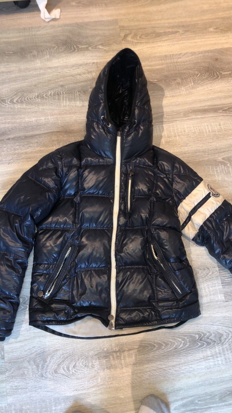 Moncler jakke Kjøpe, selge og utveksle annonser finn den Moncler jakke Kjøpe, selge og utveksle annonser finn den