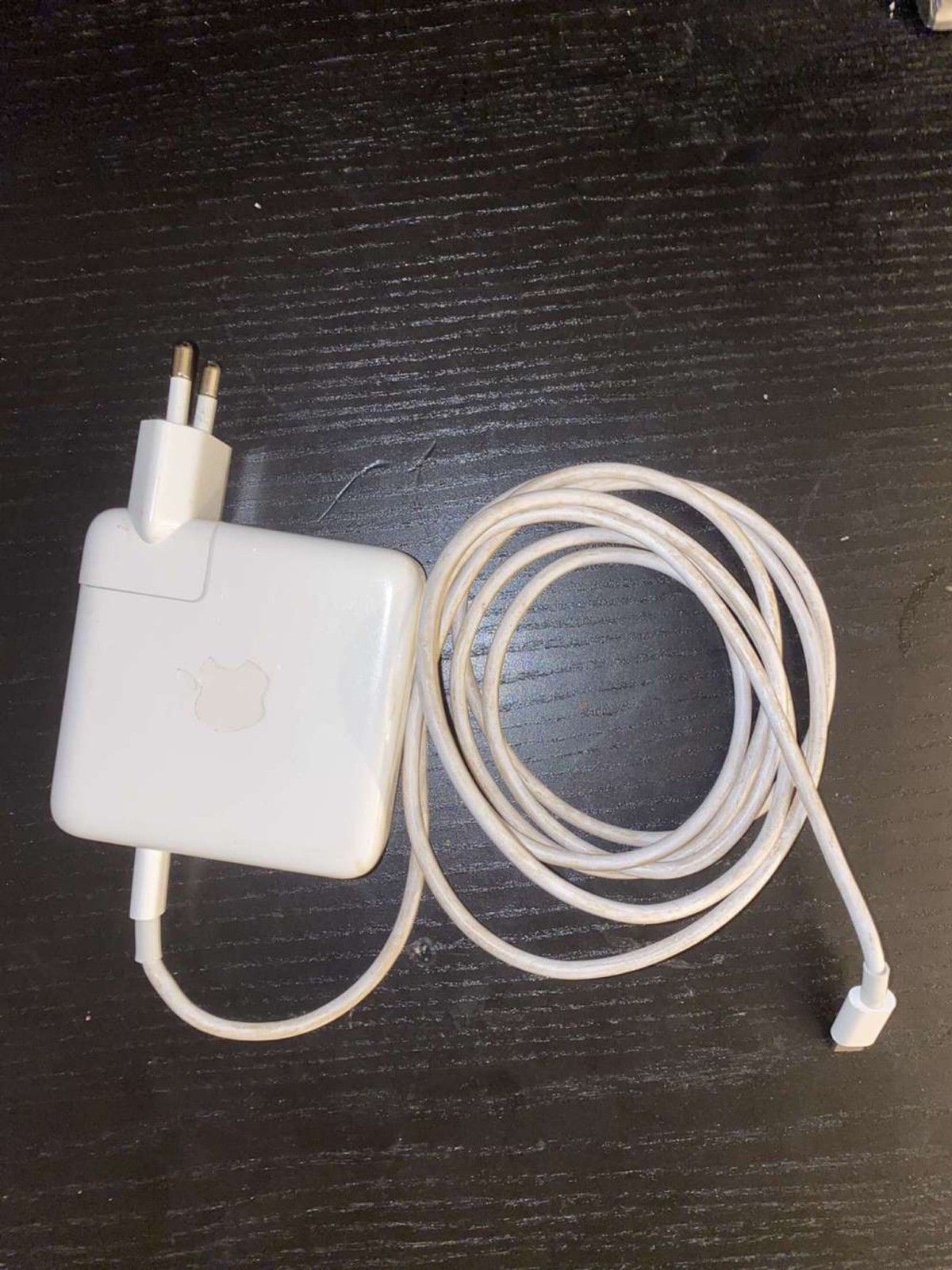 macbook pro lader | FINN.no Skjøtekabel for lader USA | FINN.no