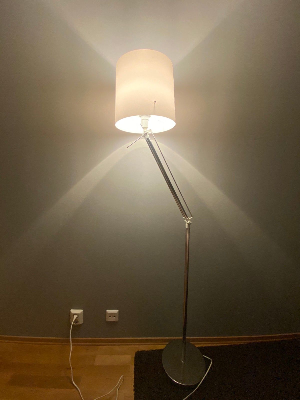 Pent brukt lampe selges fortløpende | FINN.no Pent brukte lamper tilsalgs | FINN.no