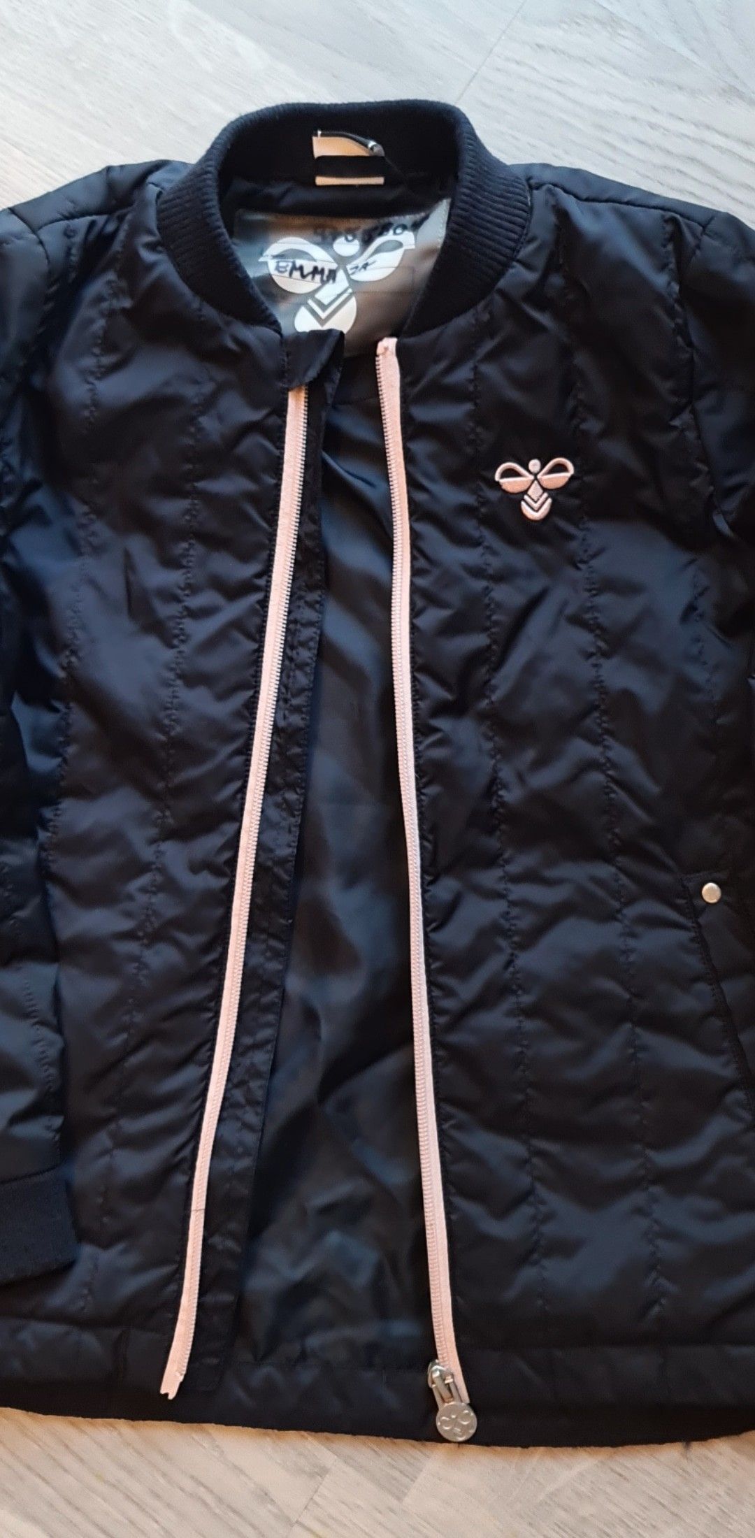 Hummel jakke str 104 | FINN.no Hummel jakke str 104 | FINN.no