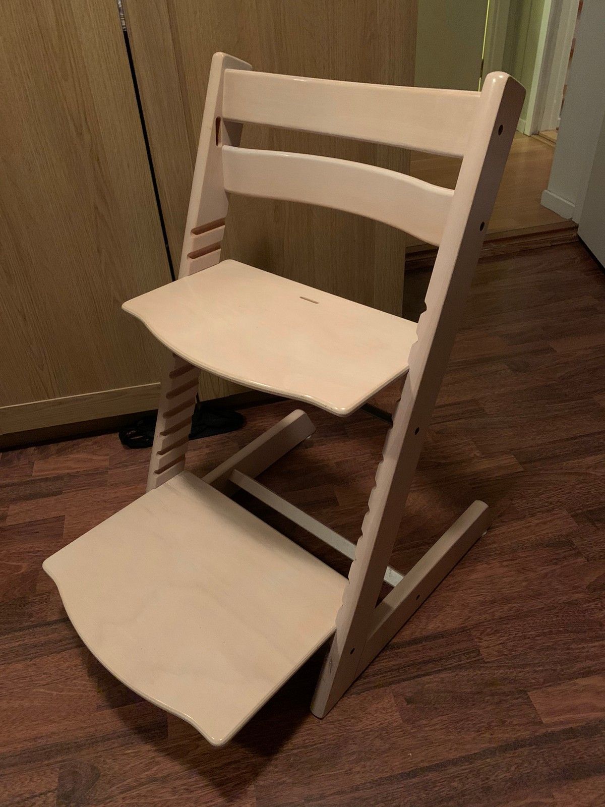 Stokke tripp trapp stol m Kjøpe, selge og utveksle annonser Stokke tripp trapp stol pent brukt Kjøpe, selge og utveksle
