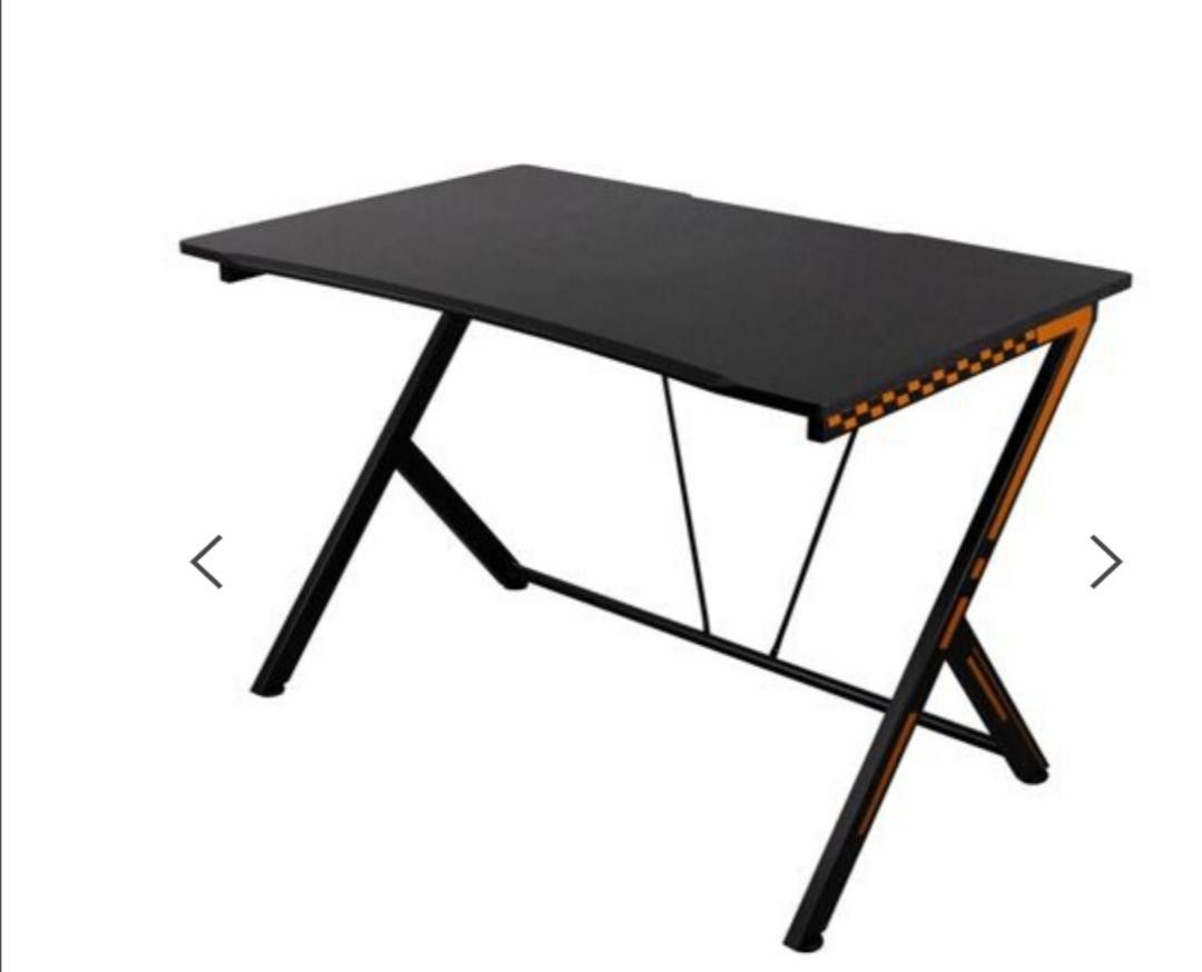 SkriveBord gamingbord Kontorbord | FINN.no Gamingbord Langholm | FINN.no