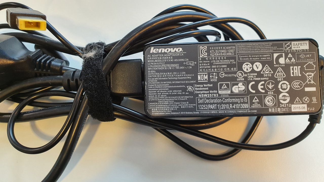 Lenovo lader adapter laptop | FINN.no Lader Ac Adapter til Lenovo 20V 90W (firkantet plugg)