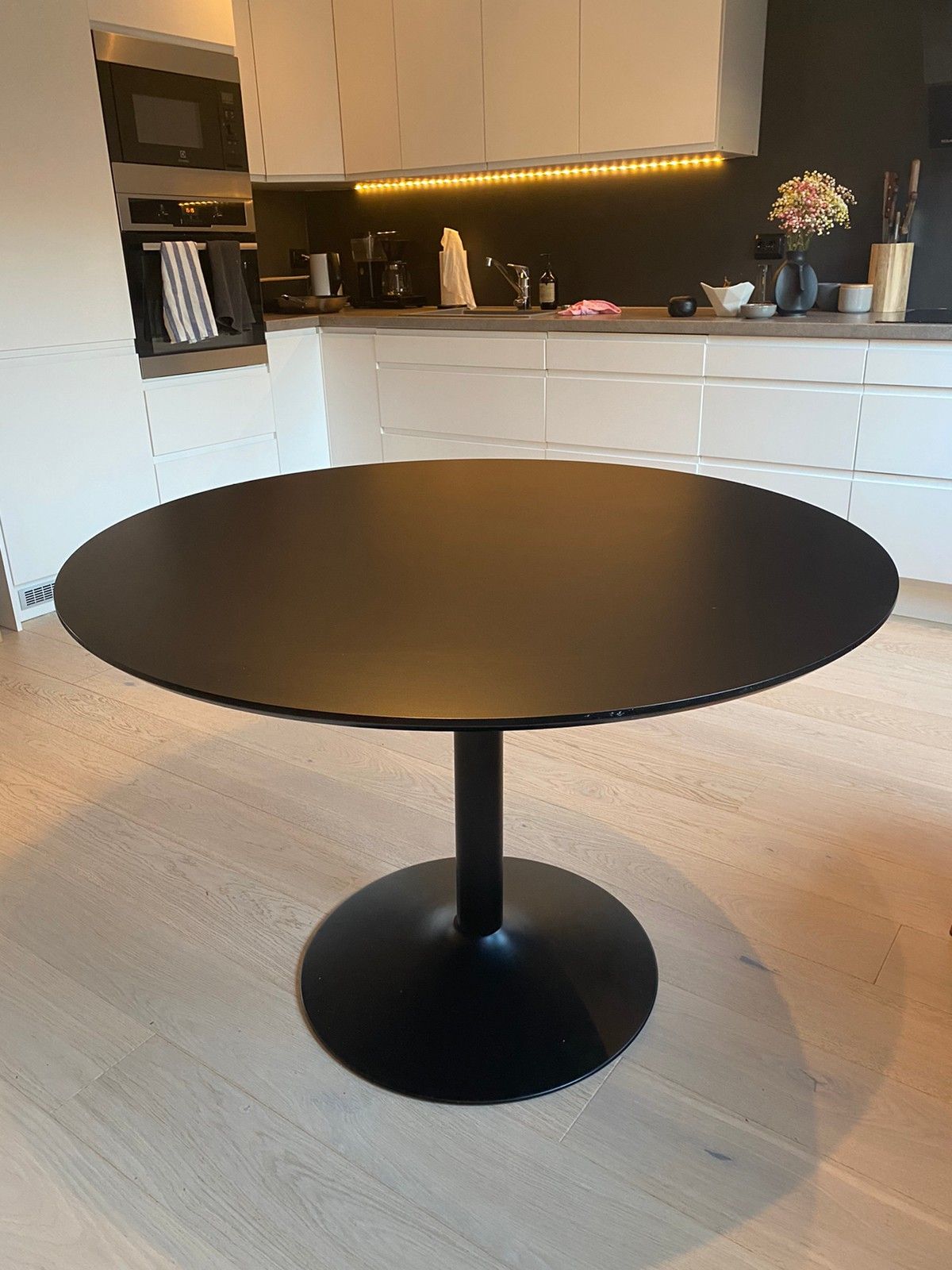 Oslo spisebord Bohus | FINN.no Oslo spisebord Bohus | FINN.no