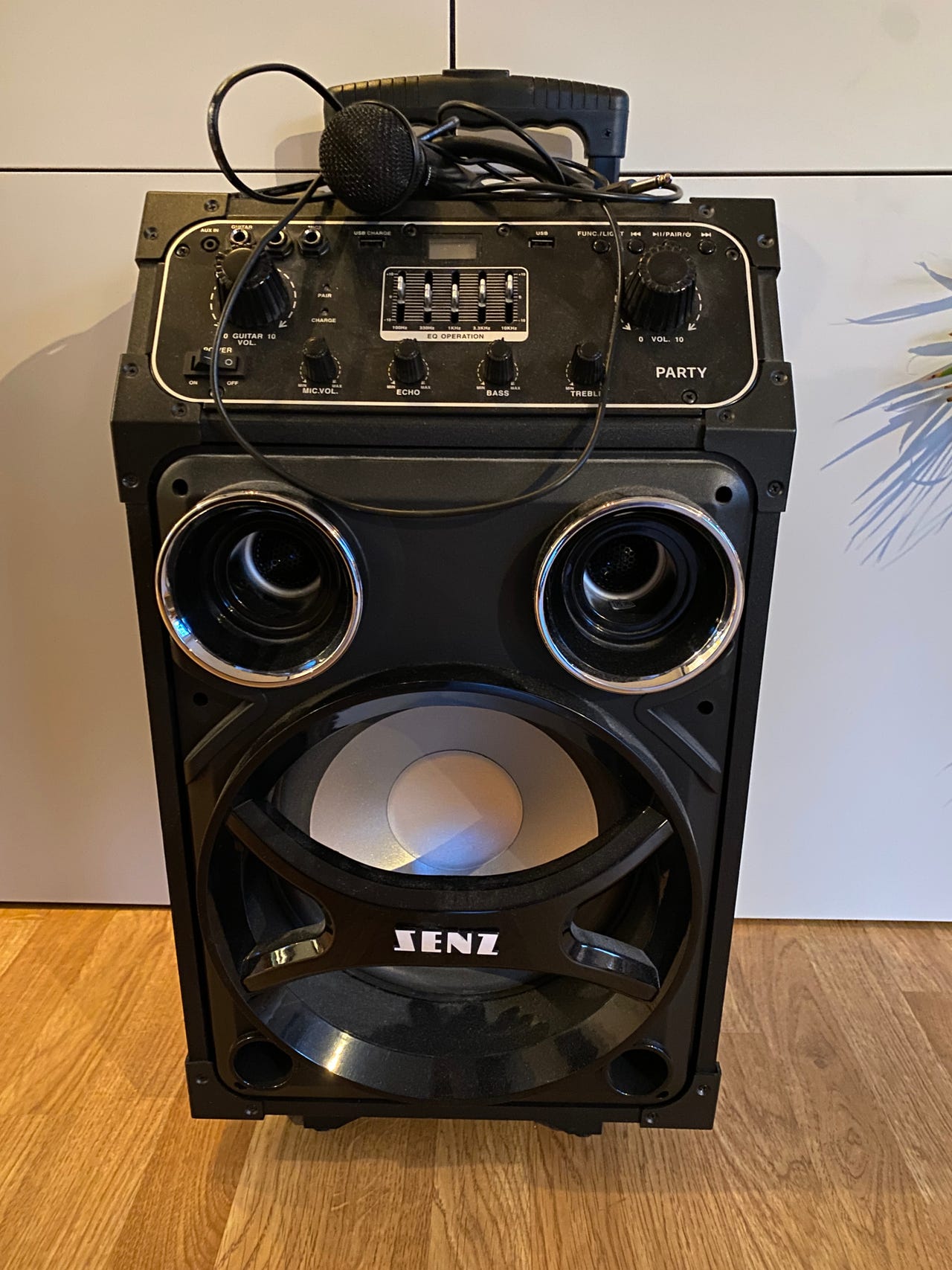 senz party trolley speaker