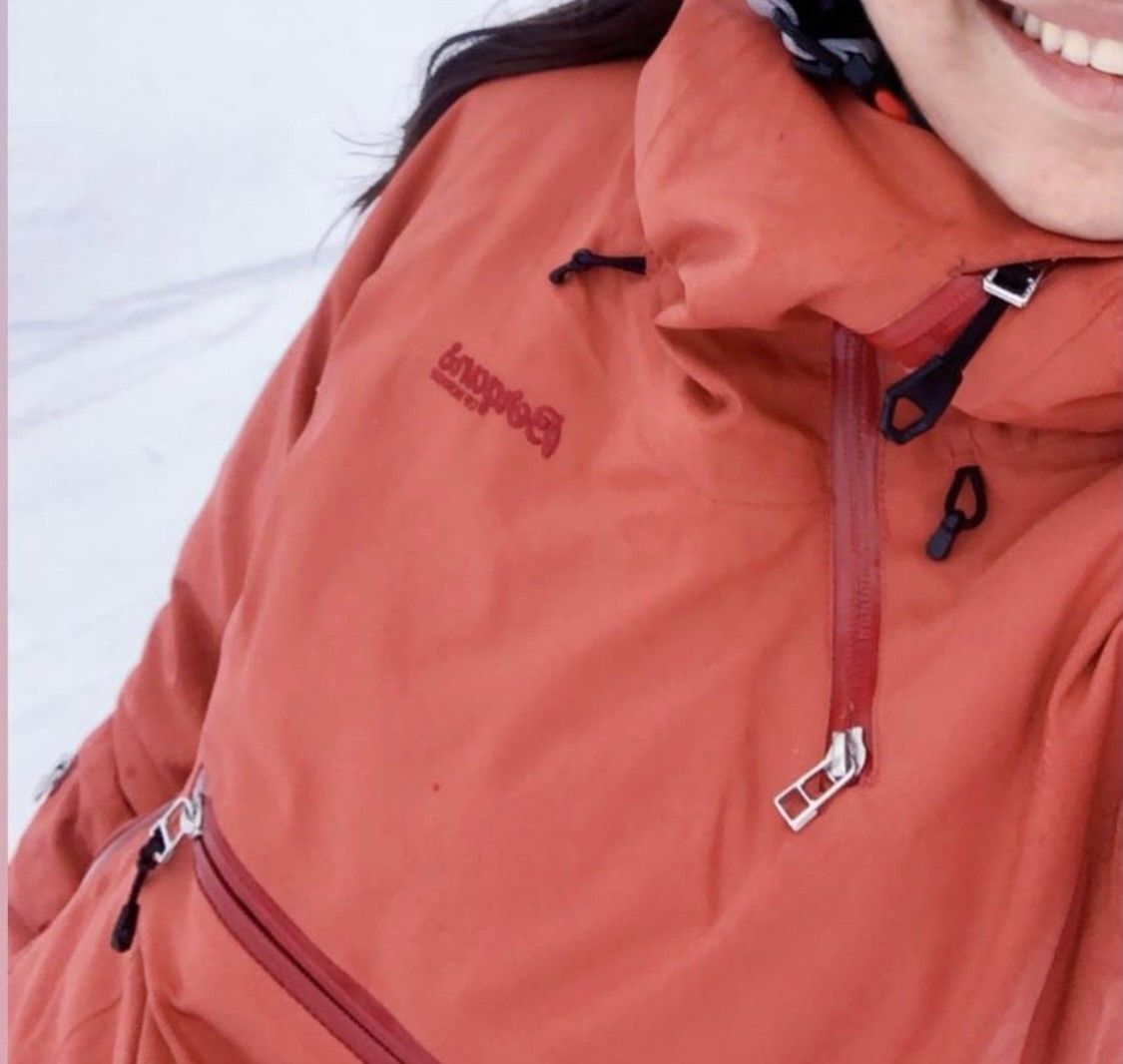 Bergans Stranda insulated hybrid anorakk | FINN.no Ny Bergans Stranda Insulated Hybrid W jakke i str S | FINN.no