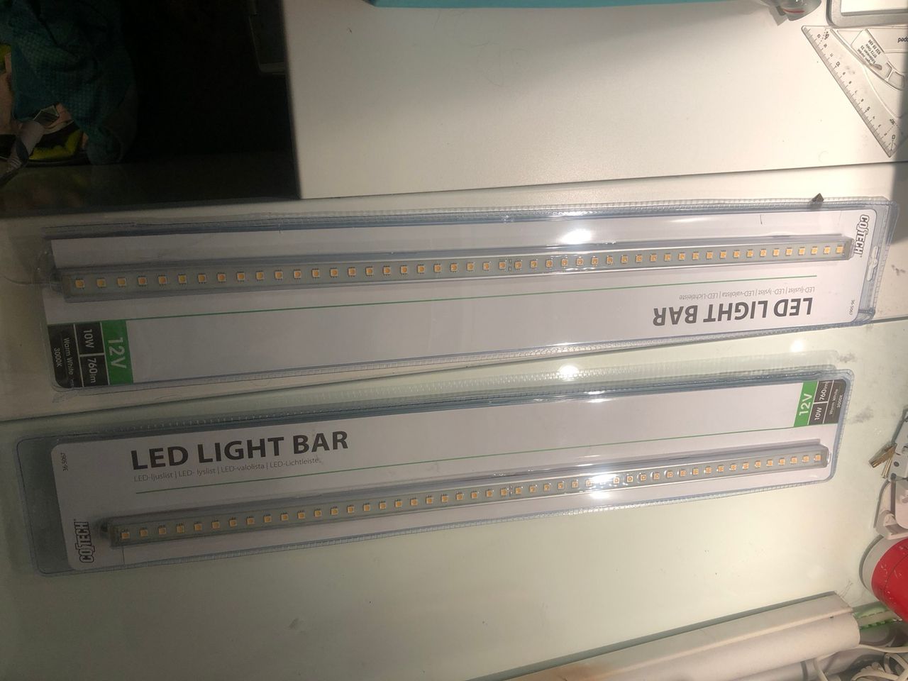 Ubrukt led Kjøpe, selge og utveksle annonser finn den nonopnymane takspotlight med 3