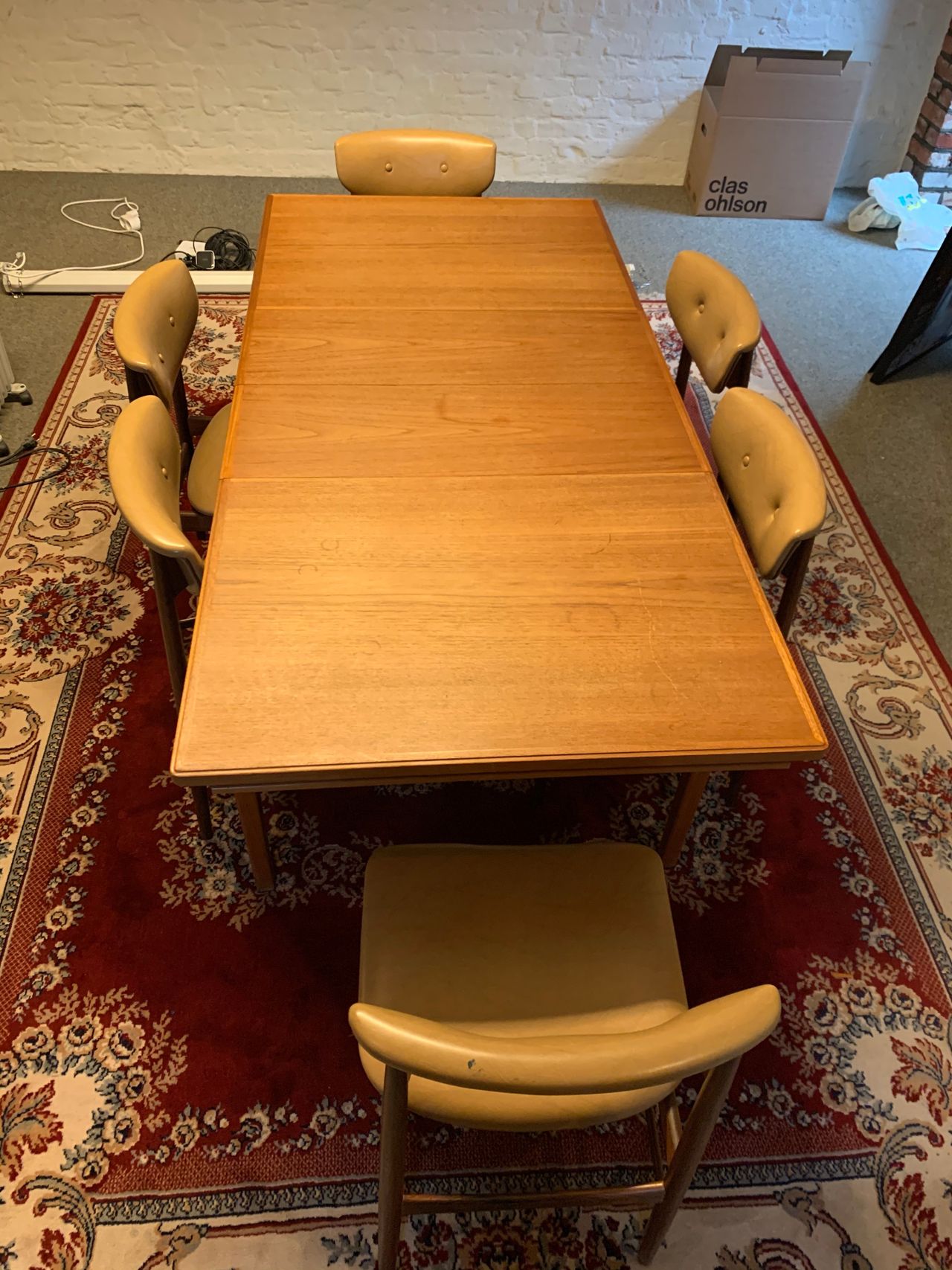 Retro teak stoler 5 Kjøpe, selge og utveksle annonser de Retro teak stoler 5 Kjøpe, selge og utveksle annonser de
