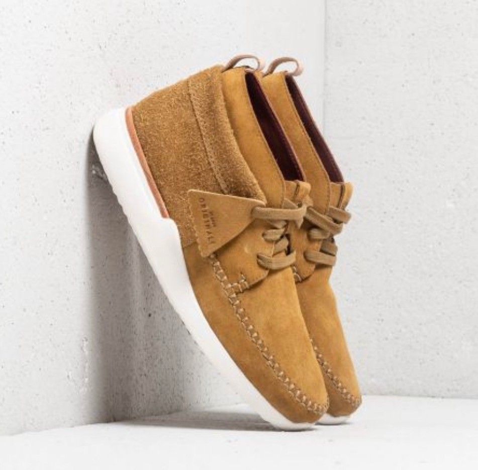 Clarks tor hot sale track mid