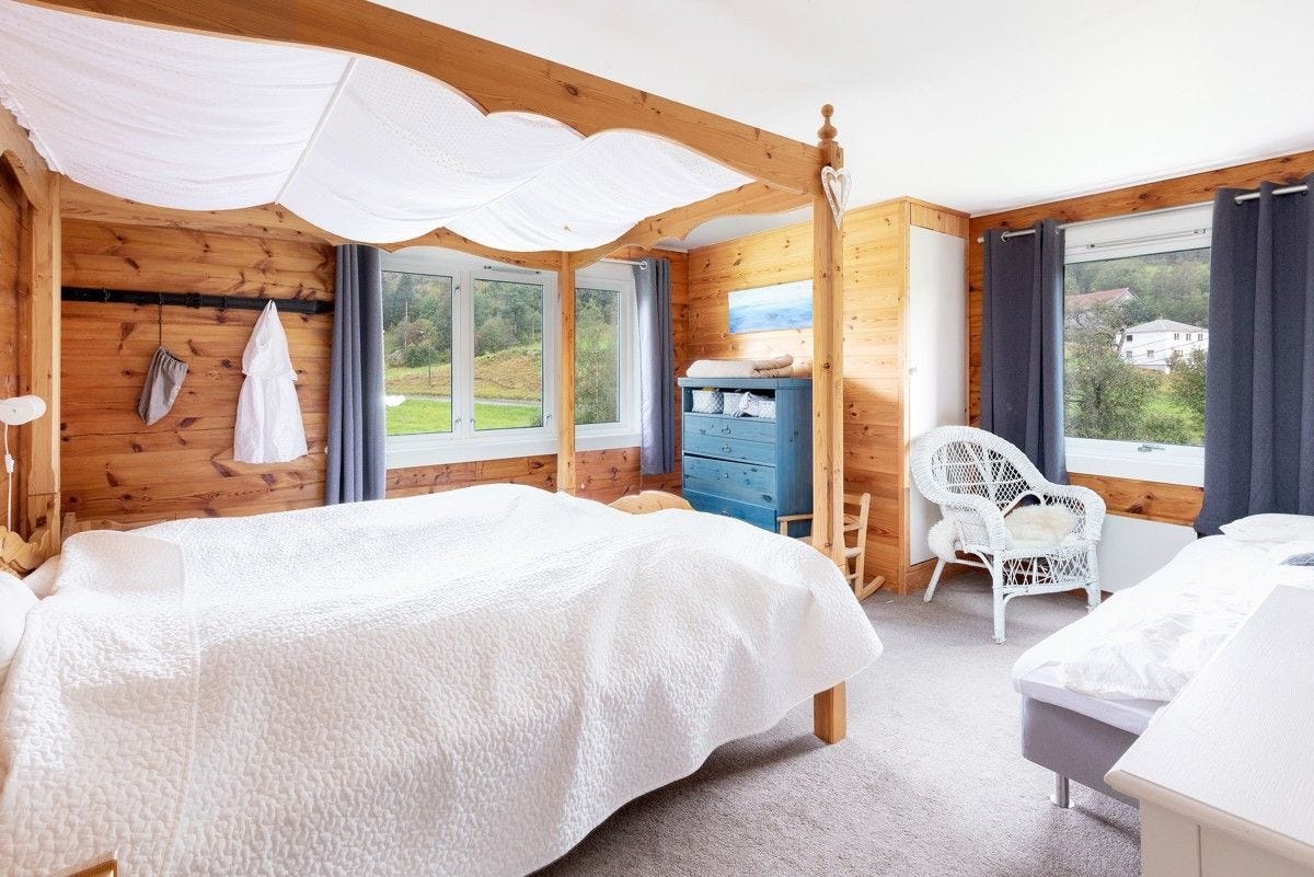 Soverom 1: 1 dobbelseng, 1 enkeltseng Galleribilde