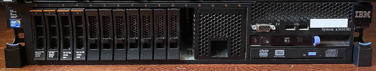 Ibm® Kjøpe, selge og utveksle annonser gode tilbud og priser nonopbekant arbeidsbord svartbeiset