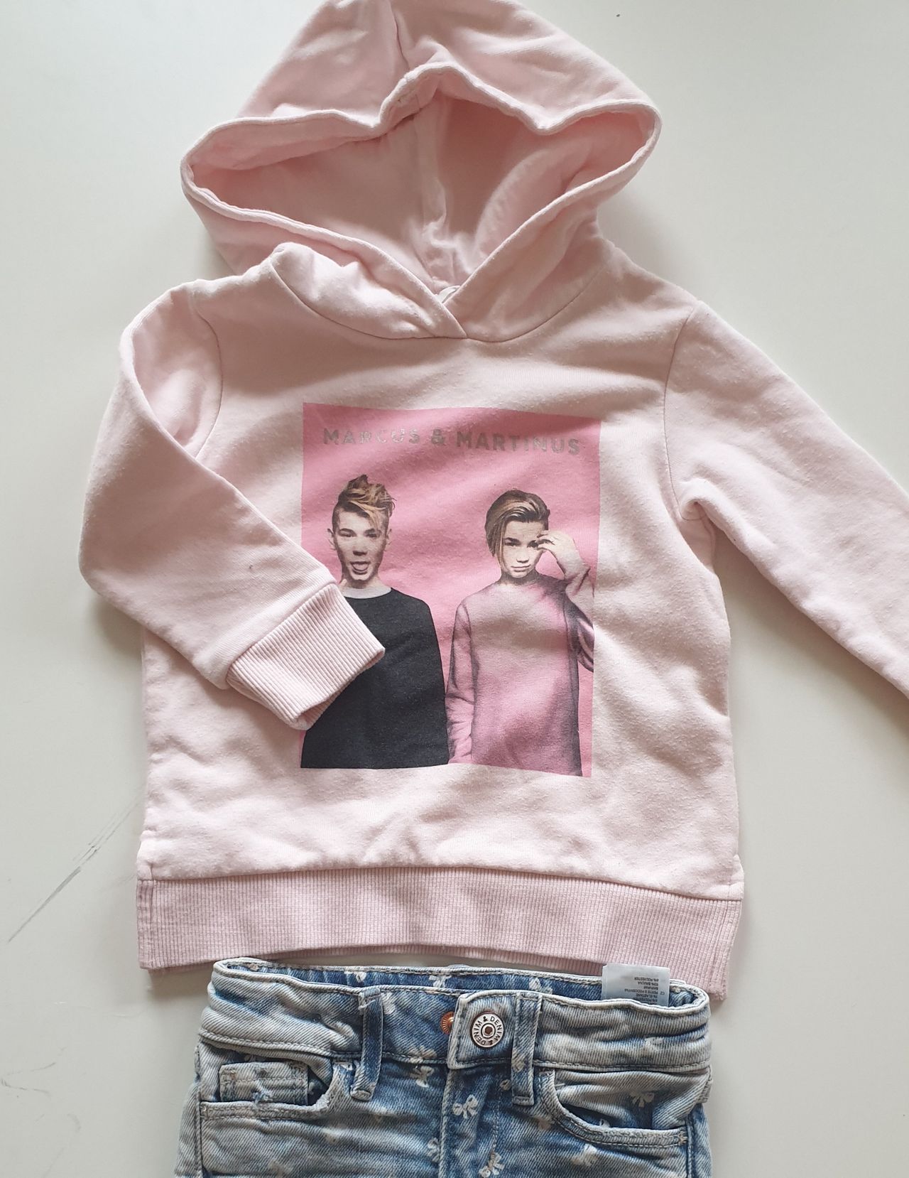 Markus og Martinus hettegenser strl 92 | FINN.no Ny Marcus og Martinus hettegenser selges | FINN.no