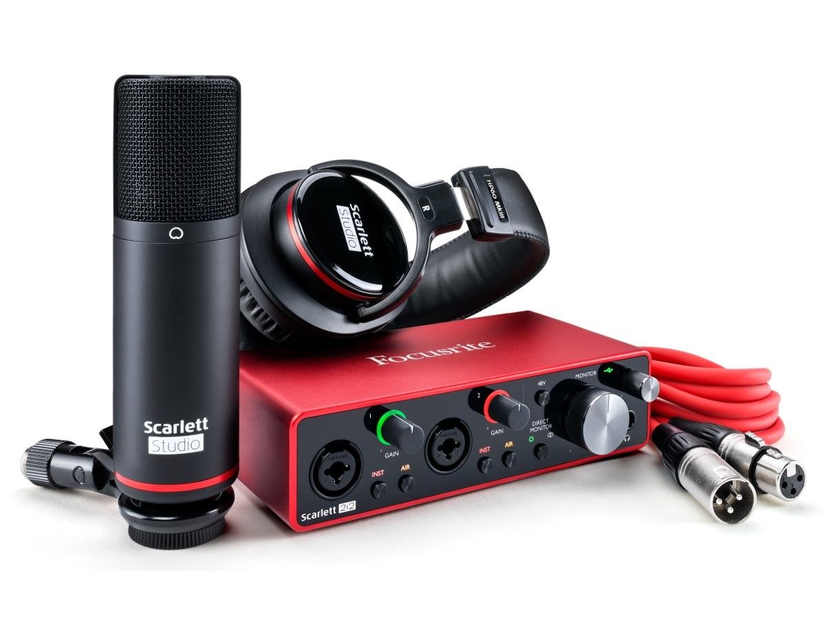 Spill inn musikken din hjemme! FOCUSRITE SCARLETT 2I2 GEN3 BUNDLE: Focusrite Scarlett Solo Gen3, mikrofon, hodetlf og