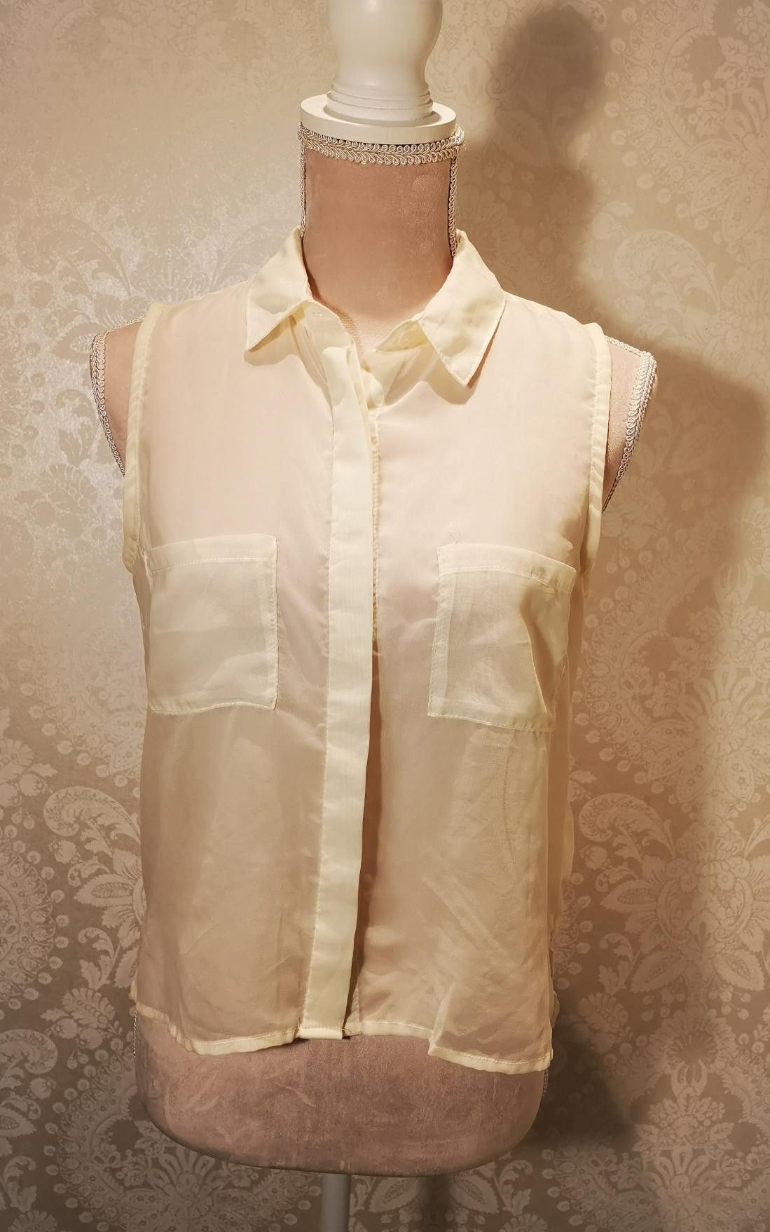 Bluse uten ermer str. XS (BIK BOK) | FINN.no skjorte uten armer str 146 | FINN.no