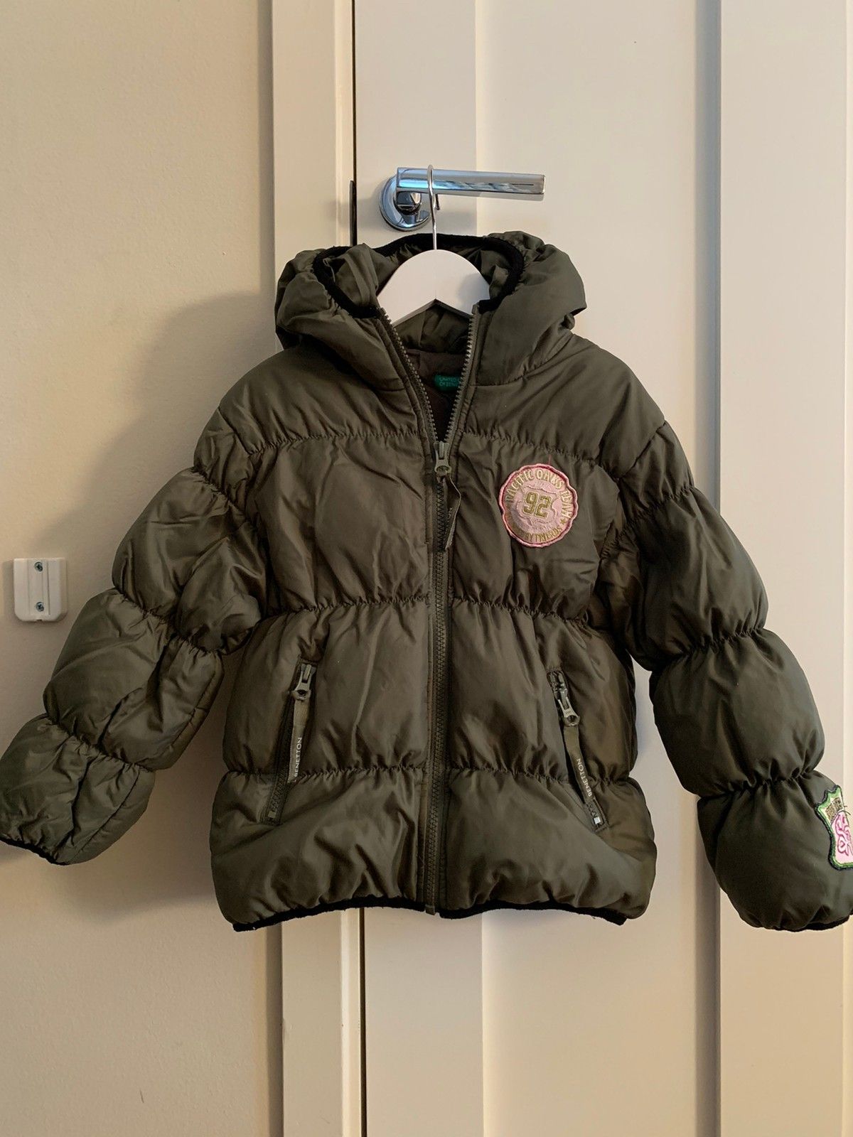 Kjempekul jakke fra Benetton str 4 år | FINN.no Benetton jakke baby str 56 | FINN.no