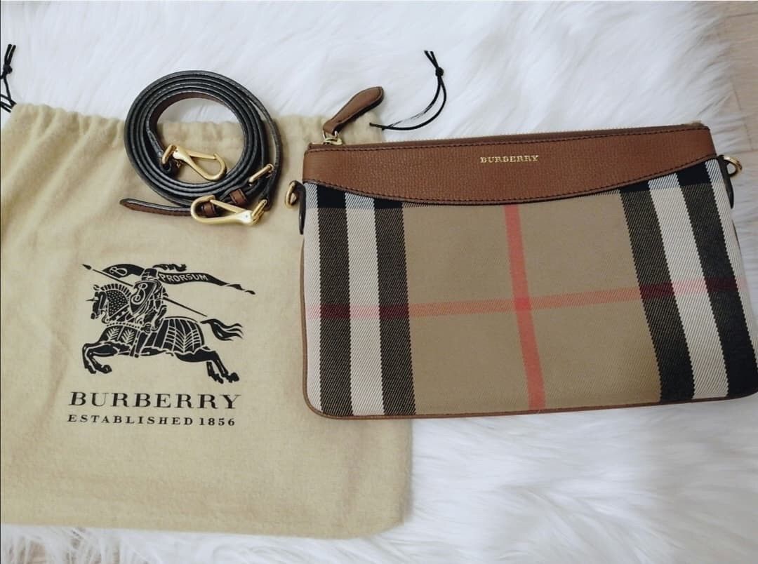Ekte burberry veske av skinn og stoff | FINN.no Klassisk Burberry veske selges | FINN.no