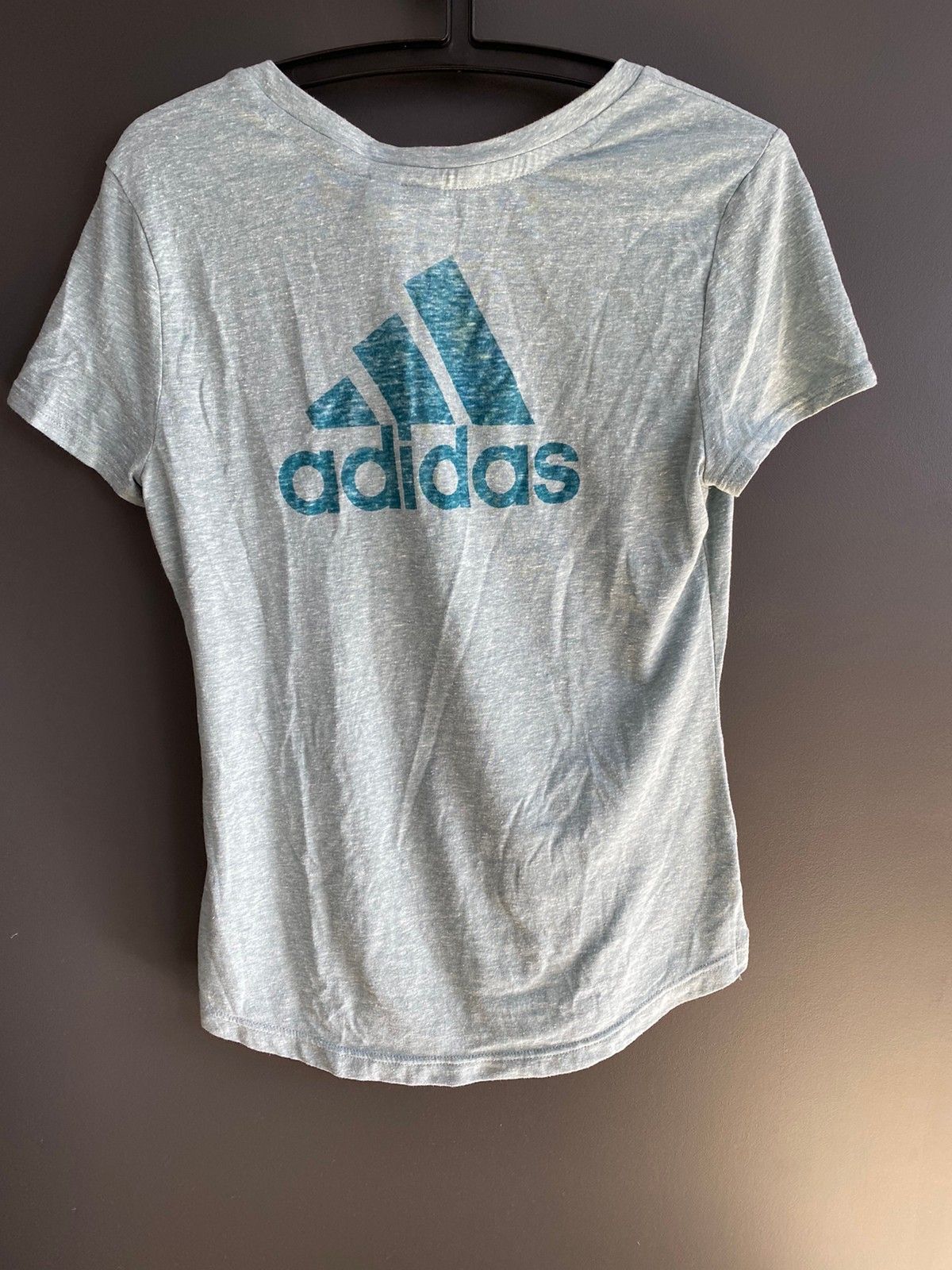 Adidas T skjorte str S | FINN.no Adidas t skjorte str 4 år | FINN.no