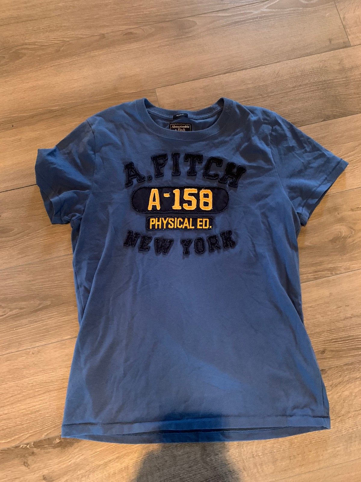 Abercrombie & Fitch t skjorte | FINN.no T skjorter fra Abercrombie and Fitch selges! | FINN.no
